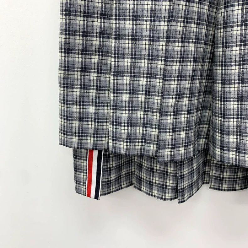 Thom Browne Thom browne Size 1 Gray plaid wool pleated skirt 2505-Next Size 25" / US 0 / IT 36 - 4 Thumbnail