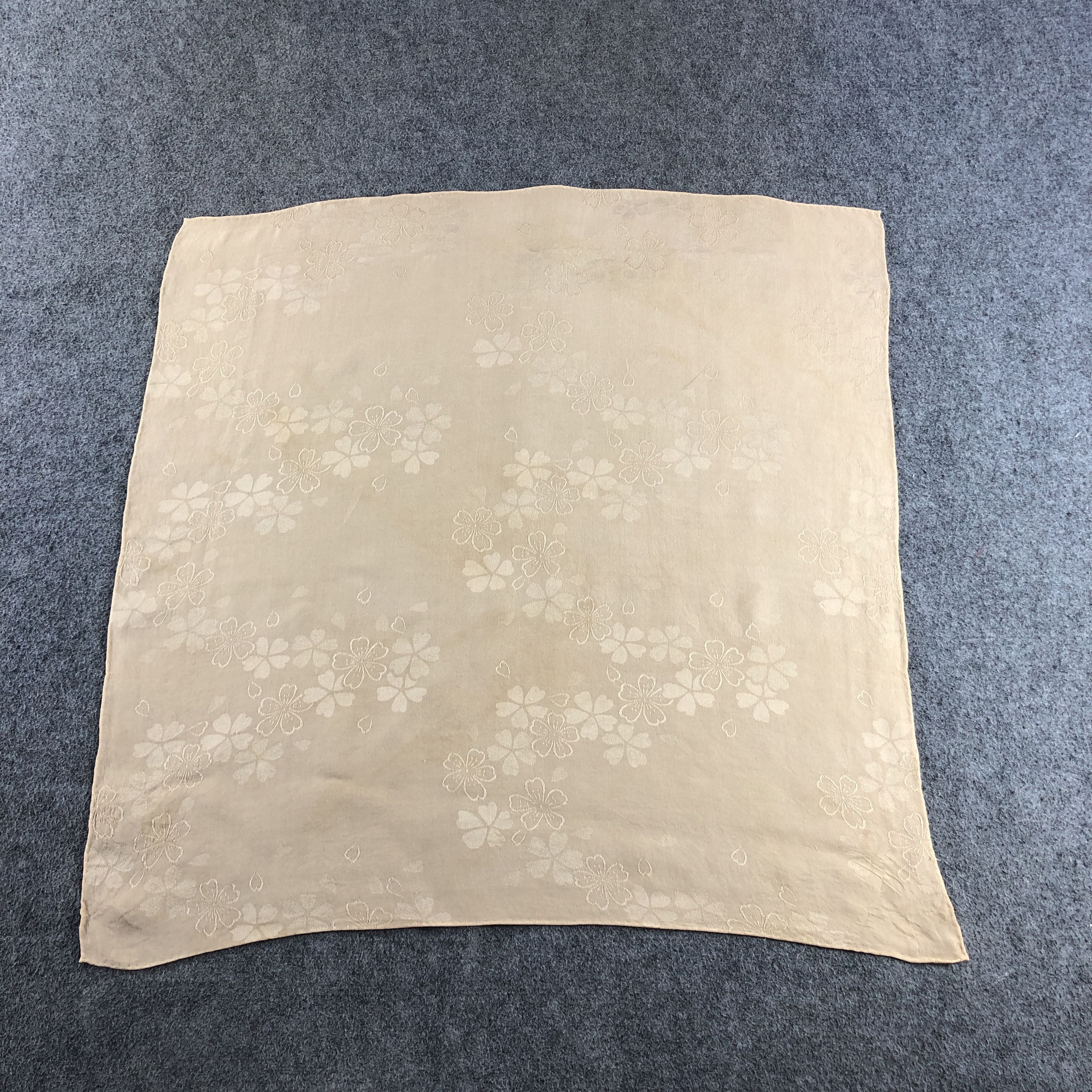 Vintage Vintage Floral Hand Rolled Silk Scarf M1415 Size ONE SIZE - 2 Thumbnail
