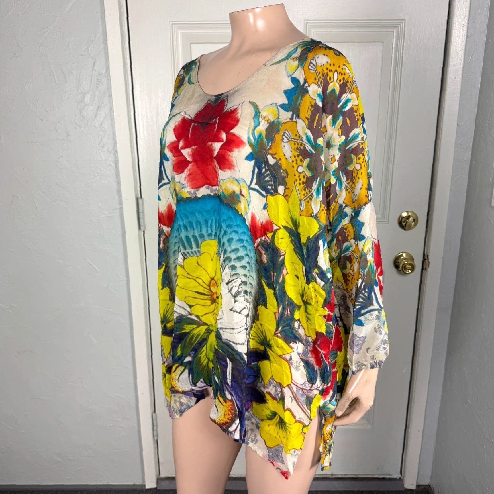 Johnny Was Johnny Was Women's Shirt Large Barra Floral Print Cupra Rayon Flutter Sleeve K10 Size L / US 10 / IT 46 - 2 Thumbnail