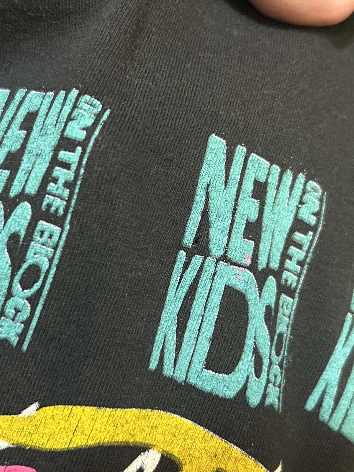 Band Tees VINTAGE New Kids On The Block 1989 pop hip hop rap t-shirt Size US L / EU 52-54 / 3 - 9 Thumbnail