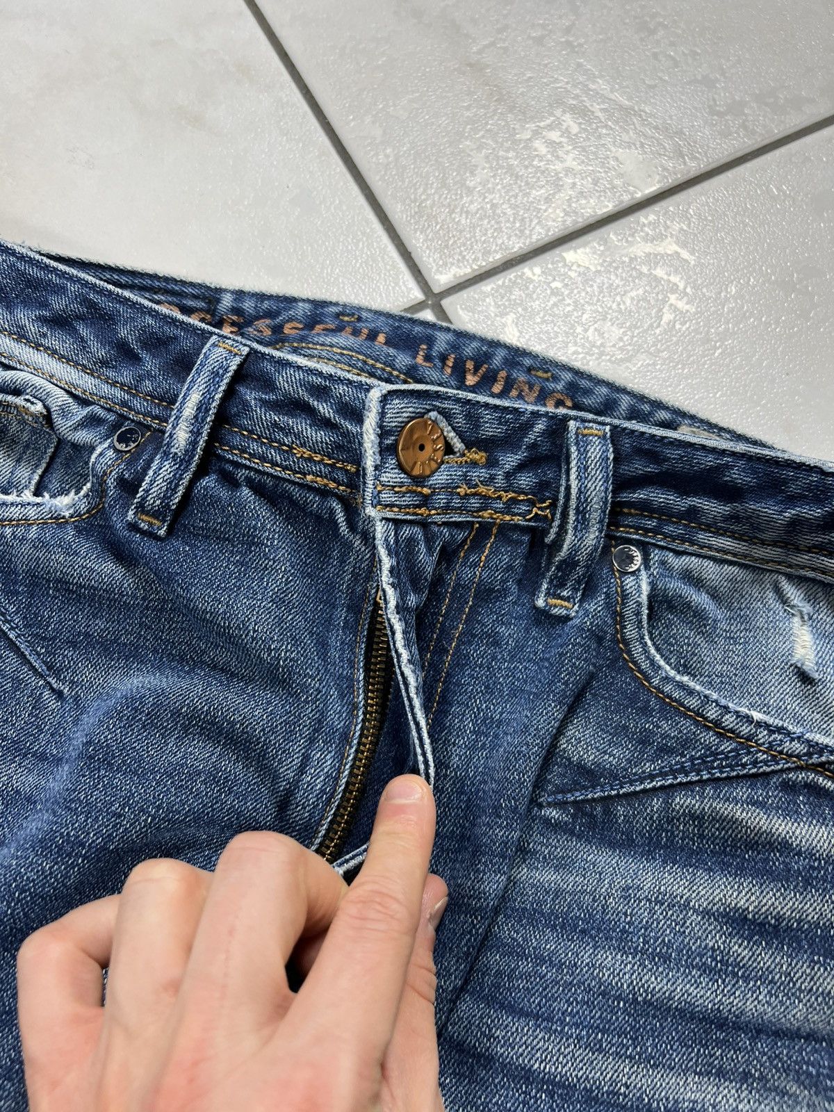 Diesel Vintage Diesel shioner distressed denim jeans slim skinny Size US 30 / EU 46 - 10 Thumbnail