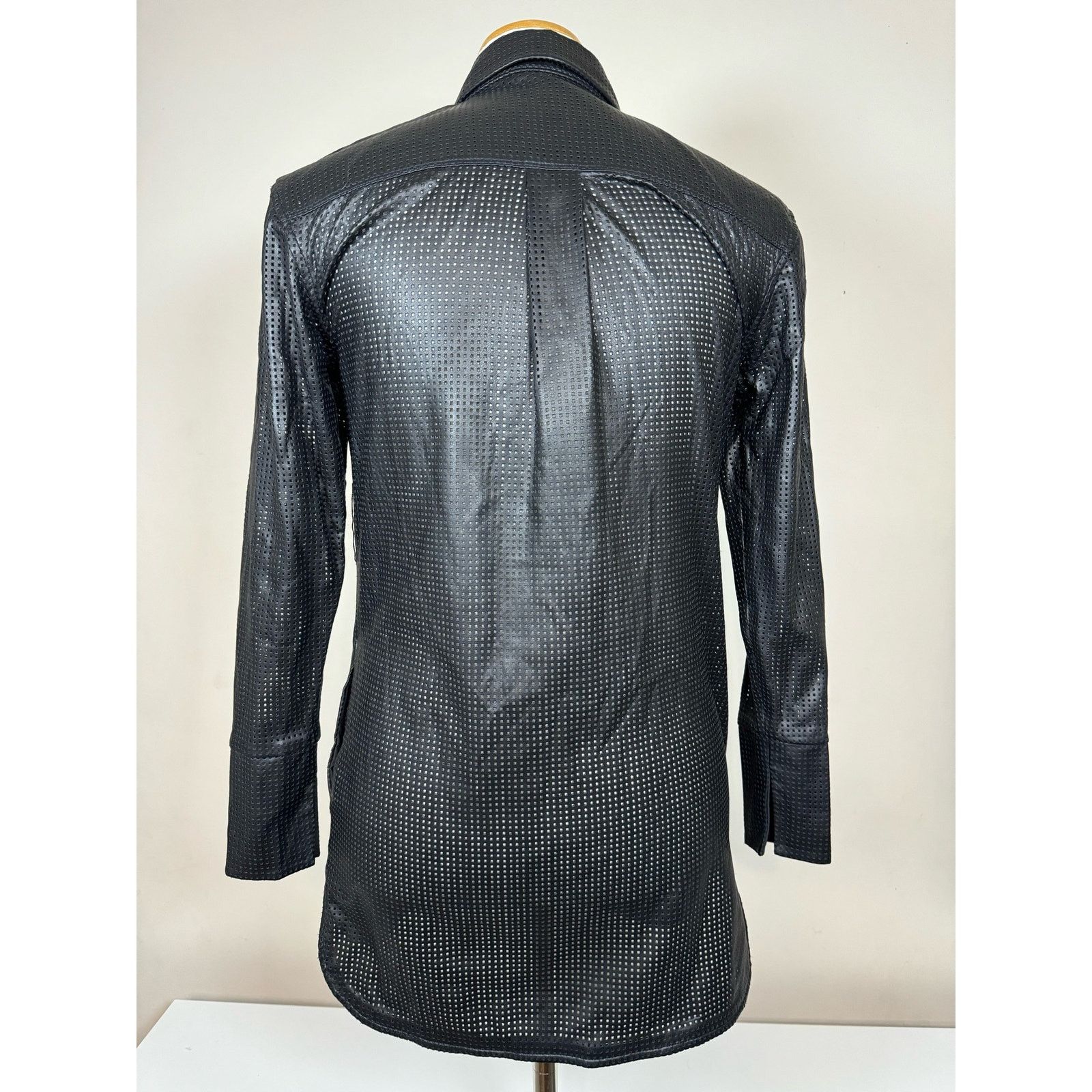 Good American Good American Nylon Button Up Blouse Black Women’s Size 1 Size XS / US 0-2 / IT 36-38 - 3 Thumbnail