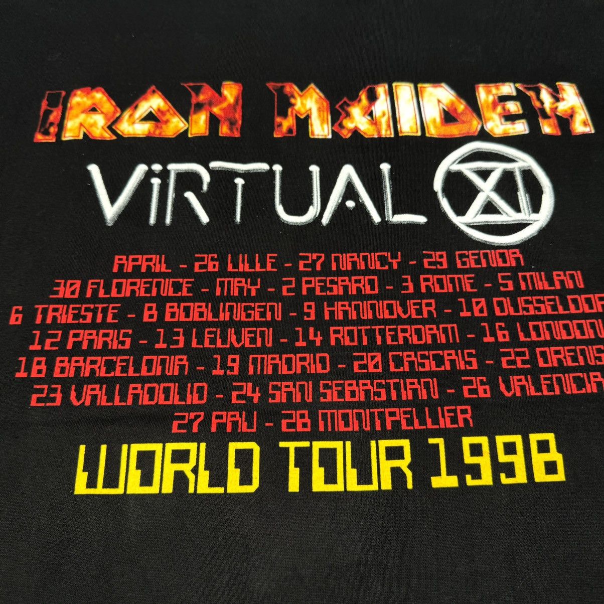 Band Tees Vintage 1998 Iron Maiden ‘Virtual XI’ Rare Euro Tour T Shirt Size US XL / EU 56 / 4 - 5 Thumbnail