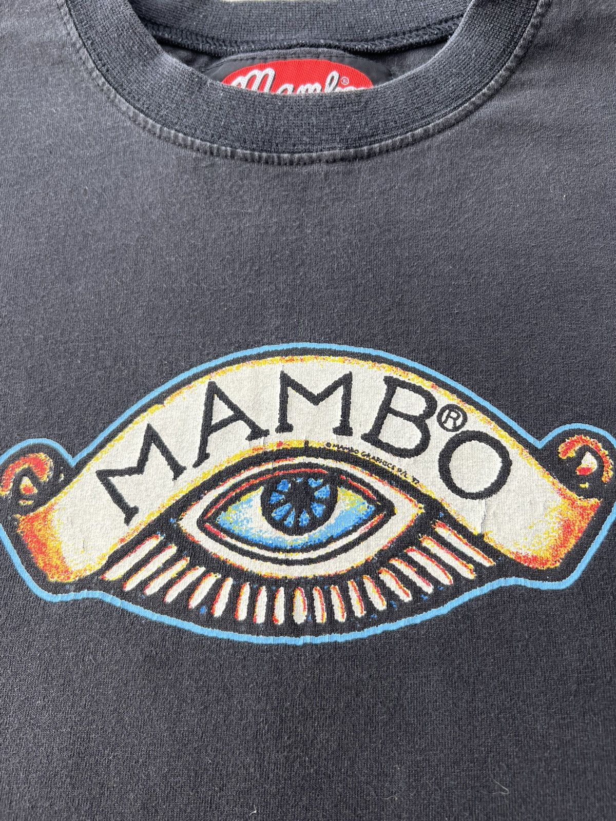 Mambo Vintage 1998 Mambo Amphibious Sedan Surf Australia T-shirt Size US S / EU 44-46 / 1 - 4 Thumbnail