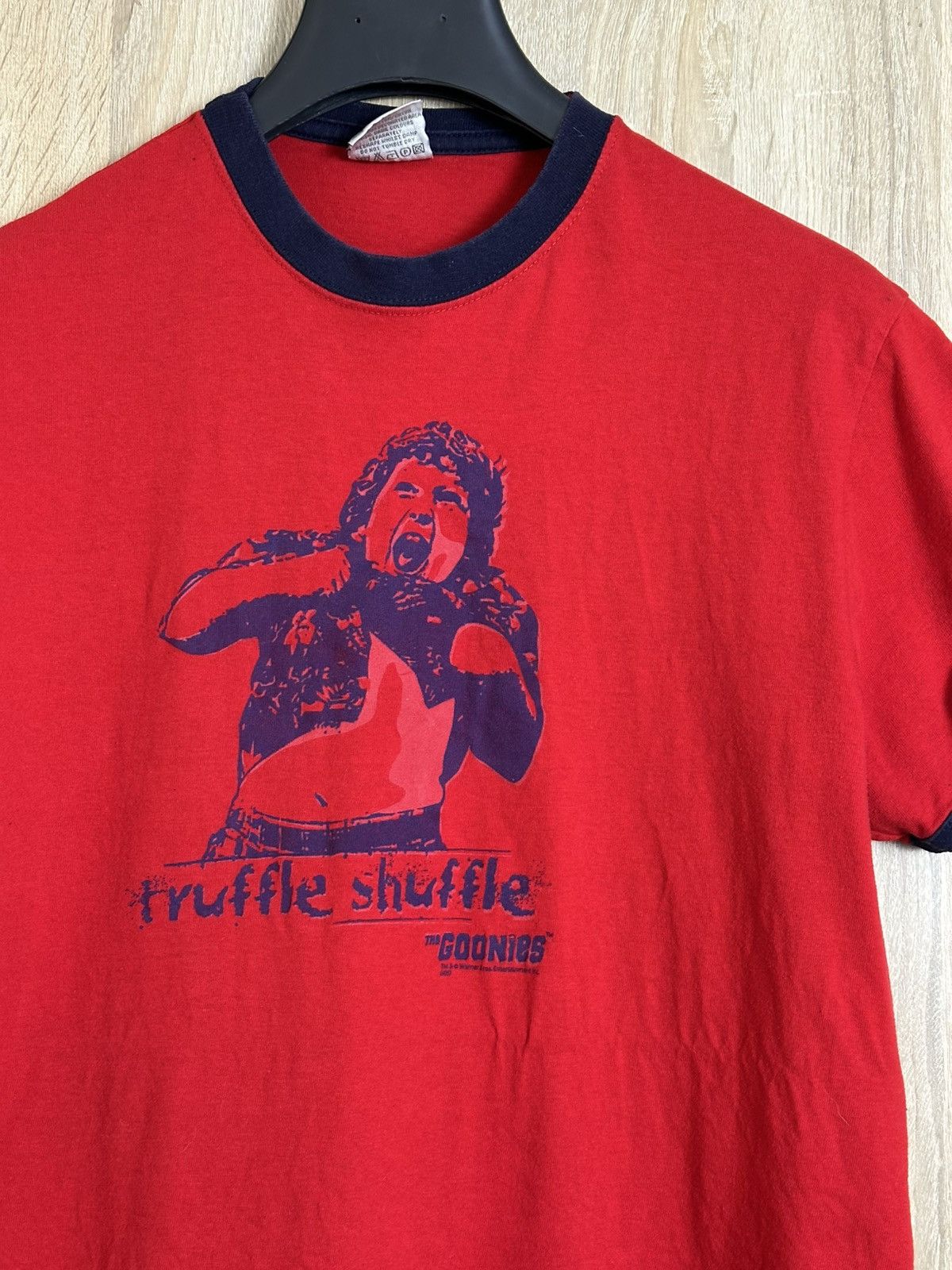 Japanese Brand 🔥 VINTAGE 00s THE GOONIES TRUFFLE SHUFFLE MOVIE T SHIRT Size US M / EU 48-50 / 2 - 1 Thumbnail