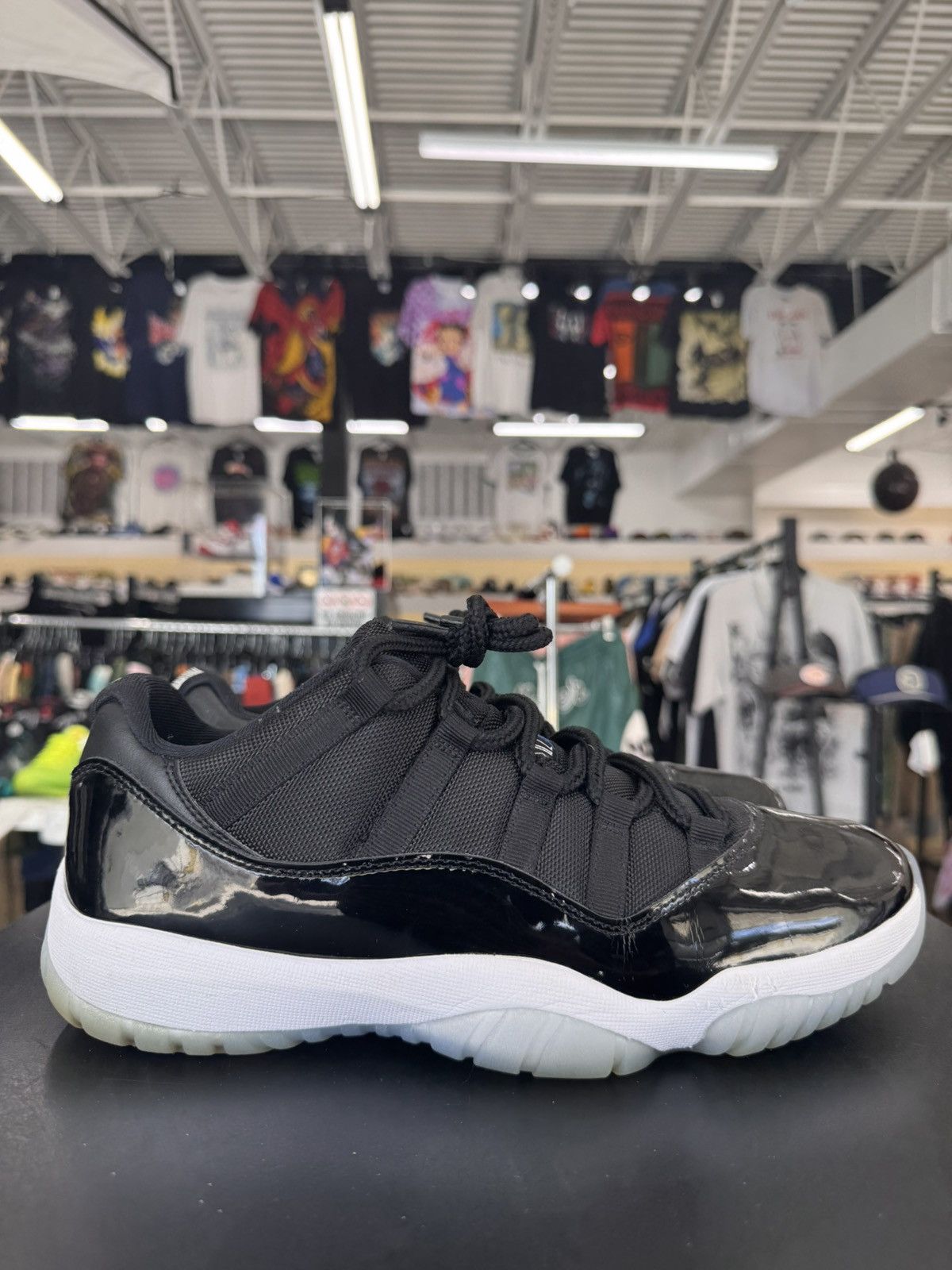 Jordan Brand Air Jordan 11 Low Space Jam Size 10 (2024) Size US 10 / EU 43 - 6 Thumbnail