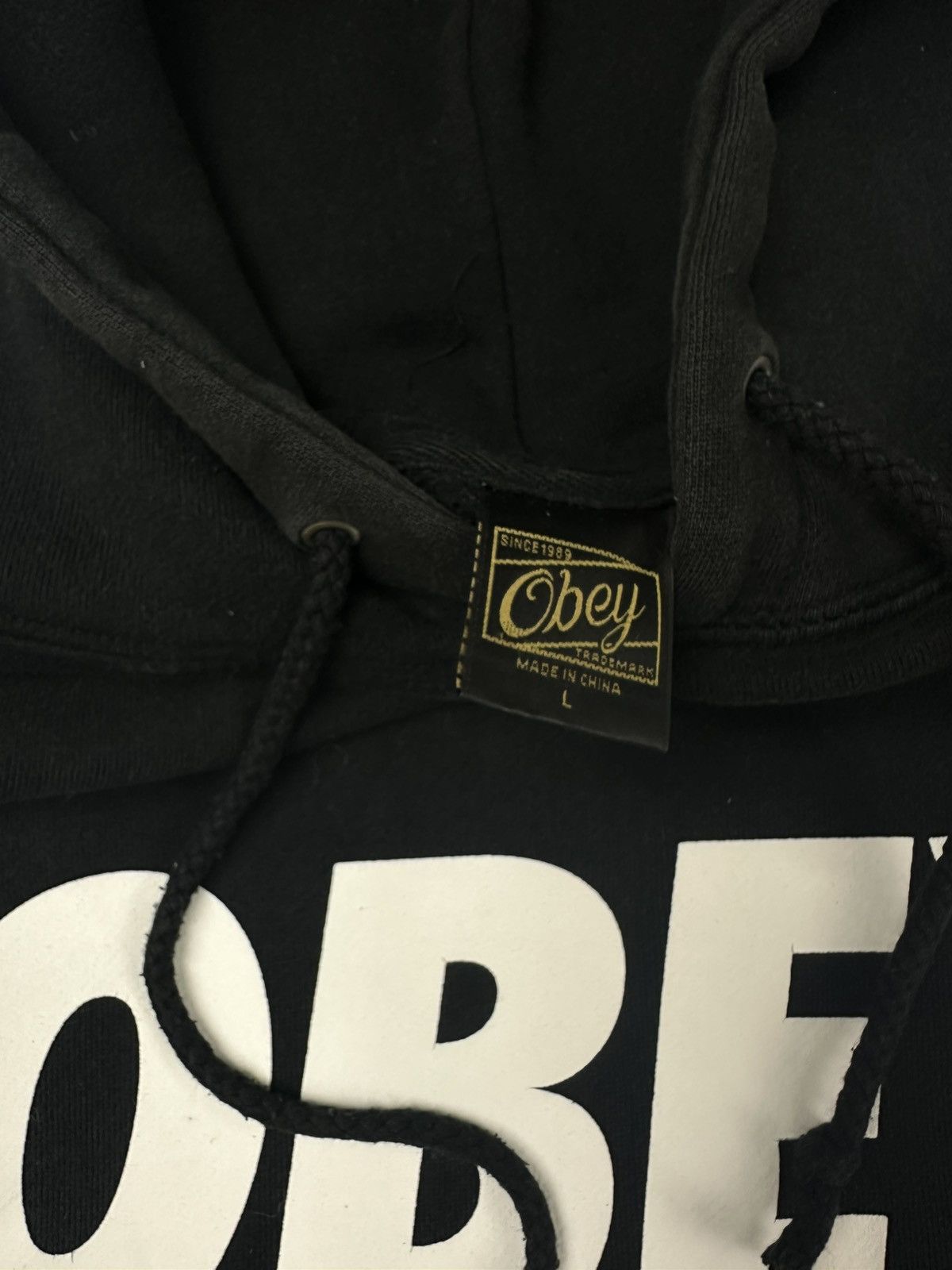 Obey Vintage OBEY Streetwear Black Hoodie Big Logo Large Size US L / EU 52-54 / 3 - 5 Thumbnail