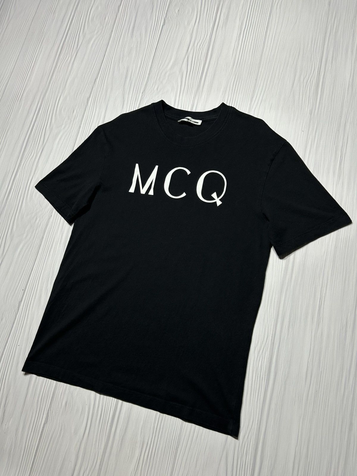 MCQ MCQ Alexander McQueen Logo Black T-Shirt Size L Size US L / EU 52-54 / 3 - 2 Thumbnail