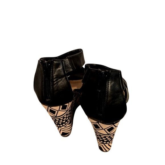 Other Black & White Geometric Pattern Wedge Sandals With Ankle Str Size US 8 / IT 38 - 10 Thumbnail