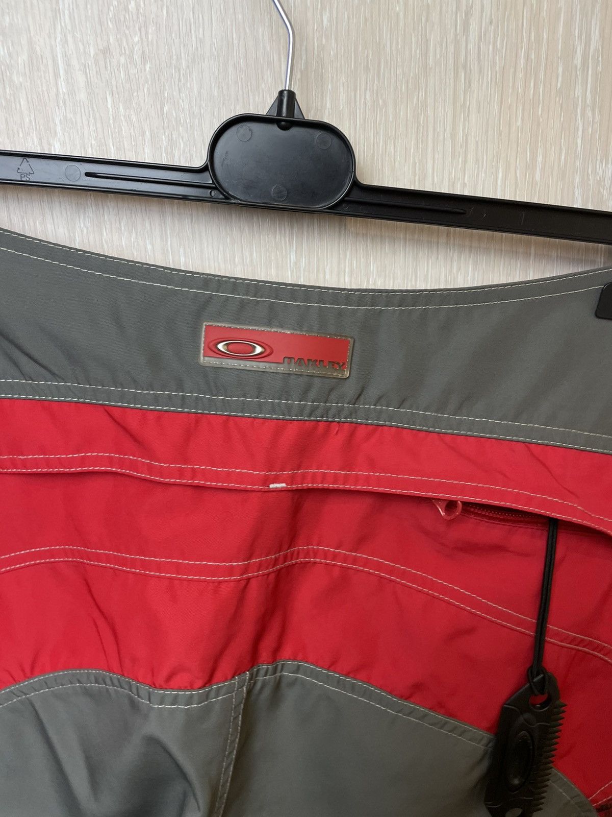 Oakley Rare Vintage Oakley Shorts Size US 33 - 5 Thumbnail
