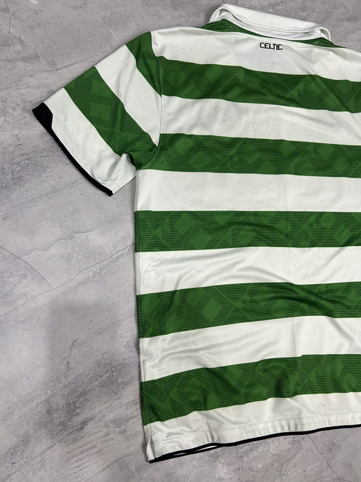 Nike Nike Celtic 2010/2011 Home Jersey Collared Size Medium Size US M / EU 48-50 / 2 - 8 Thumbnail
