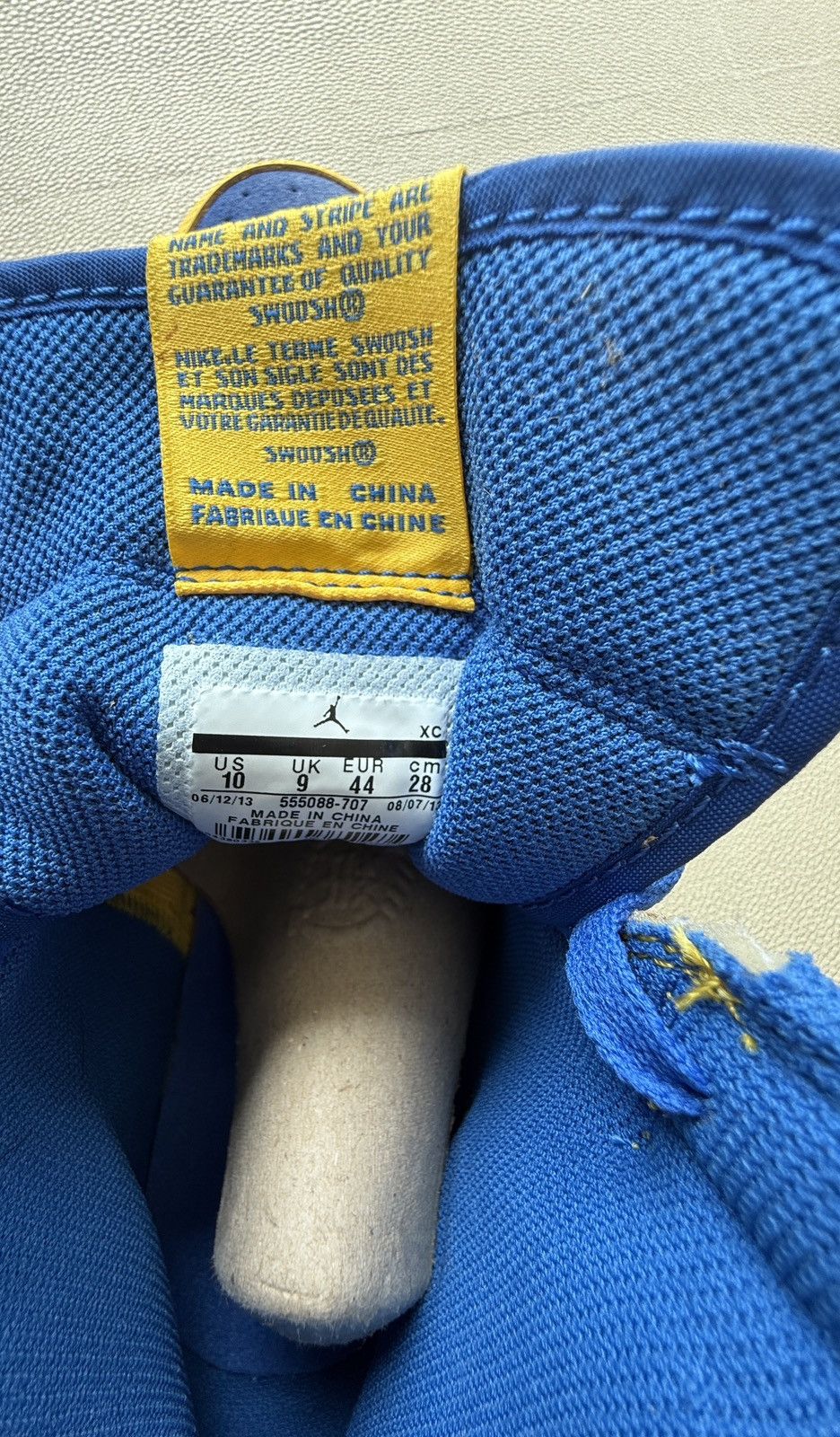 Jordan Brand 2013 Air Jordan 1 Retro High OG 'Laney' Size US 10 / EU 43 - 7 Thumbnail