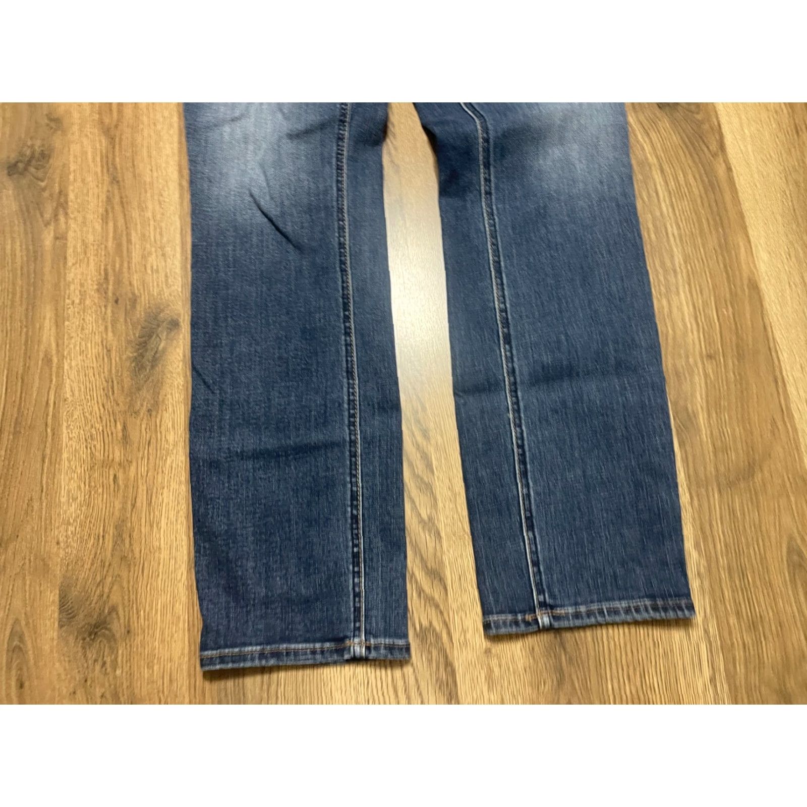 Silver Jeans Co. VINTAGE Silver Jeans Women’s Jeans 27/29 Blue Denim Elyse Straight Pockets 5-Pocket Design Size 27" / US 4 / IT 40 - 3 Thumbnail