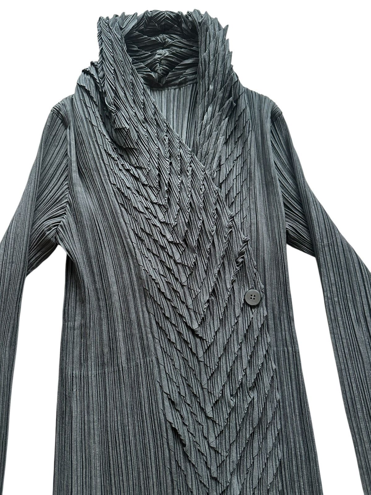 Issey Miyake RARE Issey Miyake Fete pleated blazer Size ONE SIZE - 2 Thumbnail