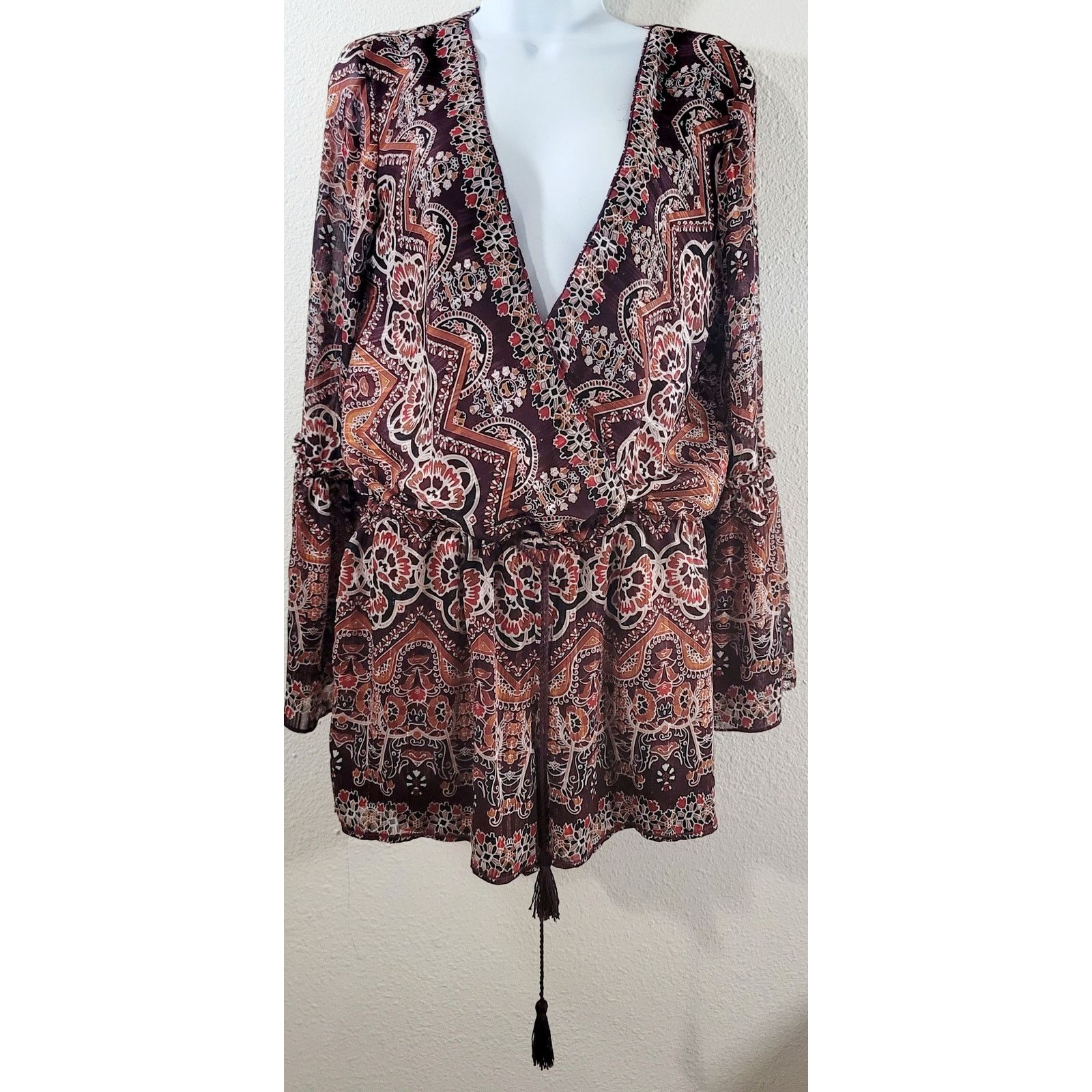 Other Chelesa Violet Burgundy Floral Print Romper Small Size 26" / US 2 / IT 38 - 1 Thumbnail