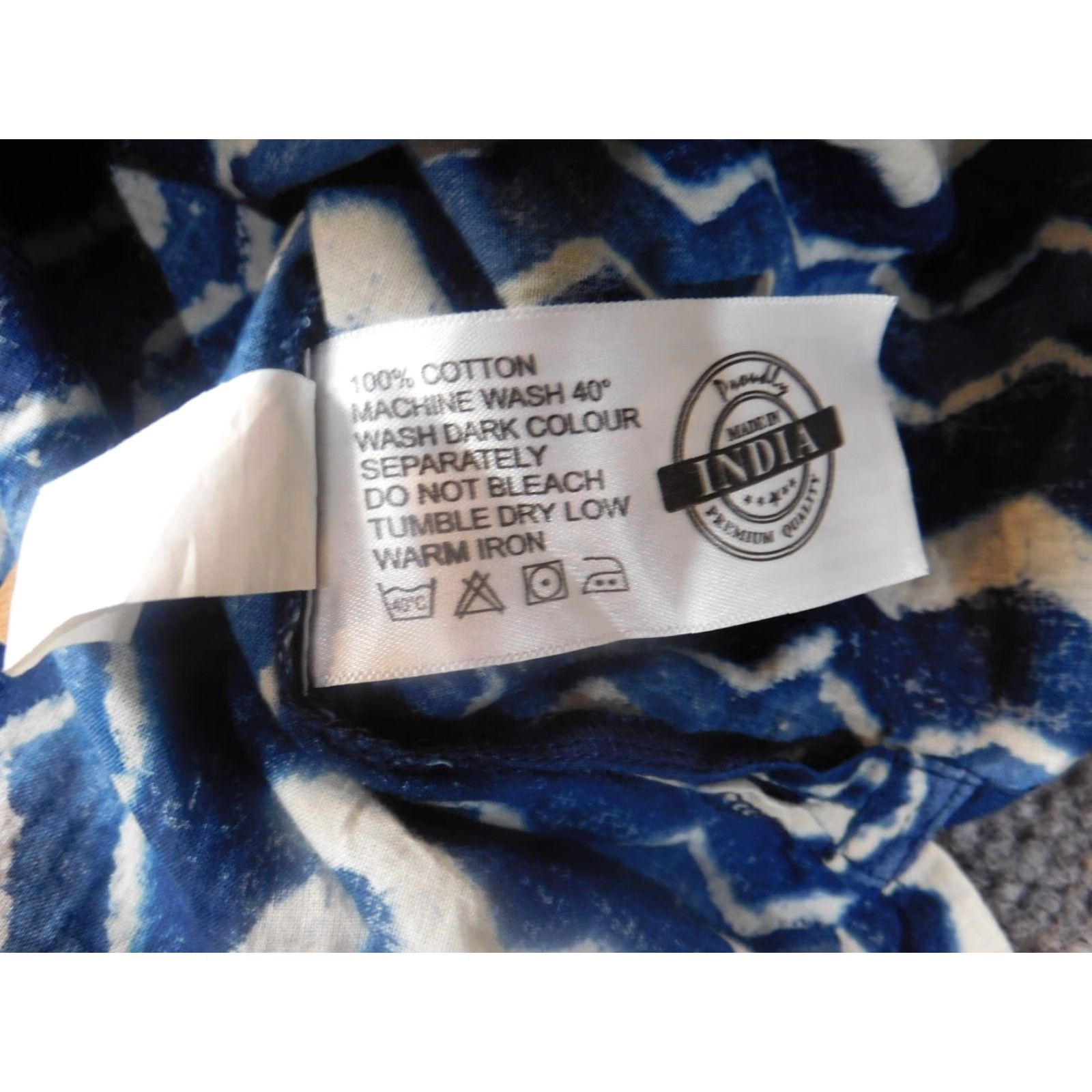 Vintage Bandeya Womens Blouse M Striped Button Long Sleeve V-Neck Pullover Casual Blue Cotton Regular Ruffle Accent 100% Down Fabric Down No holes or tears Size M / US 6-8 / IT 42-44 - 6 Thumbnail