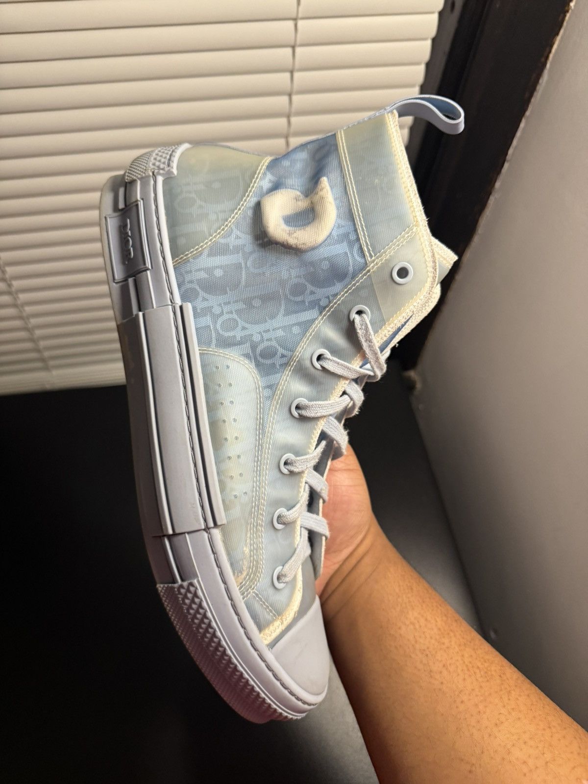 Dior Dior B23 High Top Daniel Arsham Light Blue US 11 / 44 EU Size US 11 / EU 44 - 9 Thumbnail