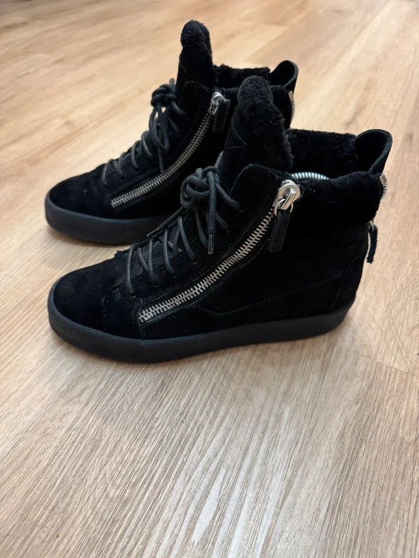 Giuseppe Zanotti Giuseppe Zanotti Kriss Winter May London Fur Shearling 38,5 Size US 8.5 / IT 38.5 - 9 Thumbnail