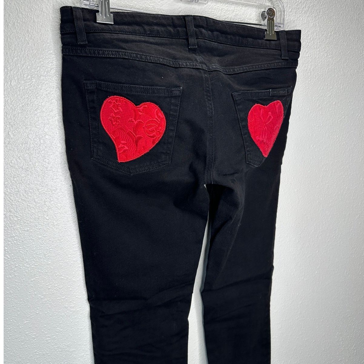 Dolce & Gabbana Dolce & Gabbana Black Jean Red Patch Hearts on Back 44 / L Size 32" / US 10 / IT 46 - 9 Thumbnail