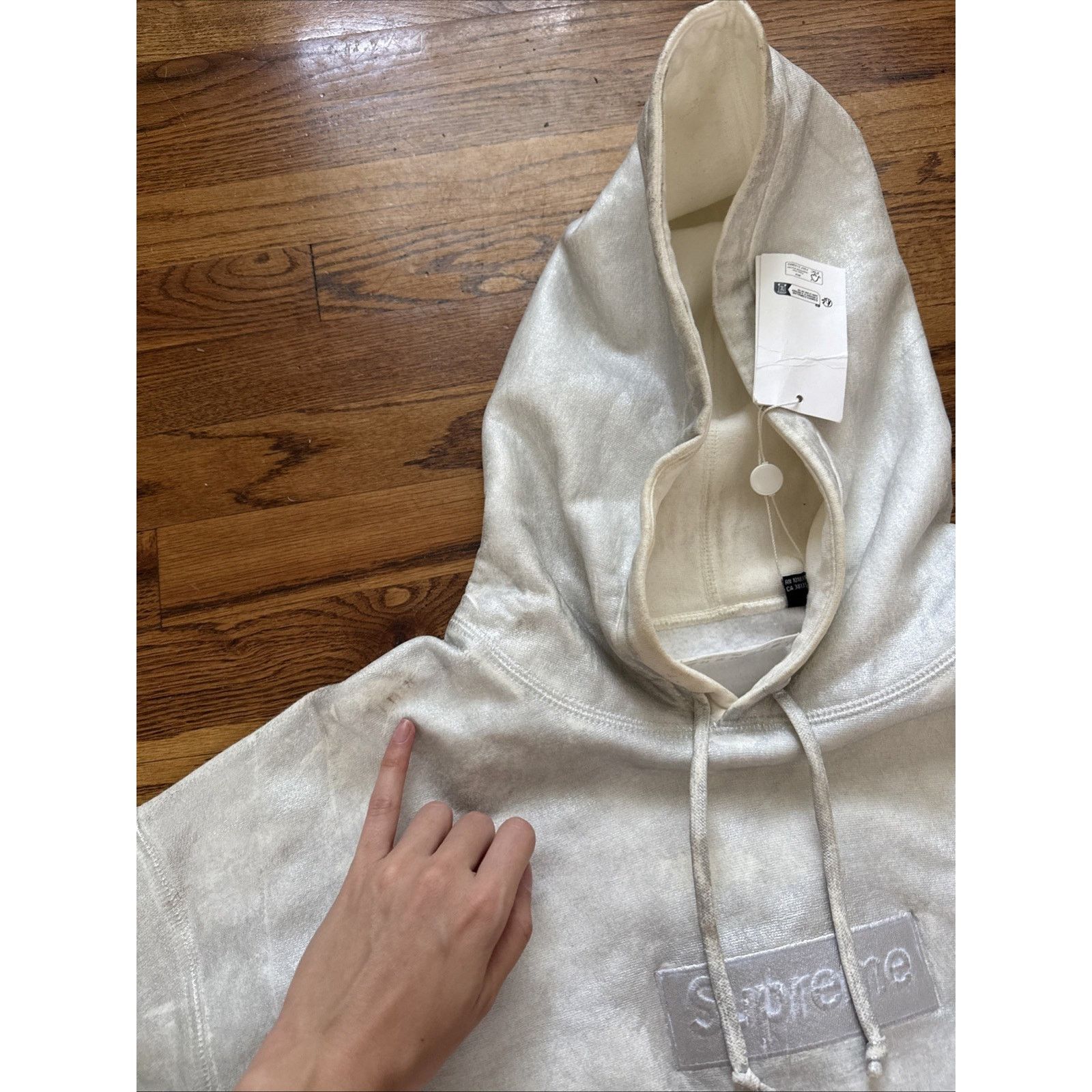 Supreme Supreme MM6 Maison Margiela Foil Box Logo Hooded Sweatshirt Size US XL / EU 56 / 4 - 7 Thumbnail