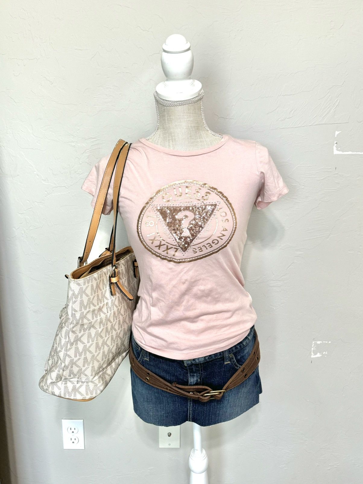 Guess GUESS Y2K Sequins Light Pink Crew Women’s Shirt Size Small Size S / US 4 / IT 40 - 1 Thumbnail