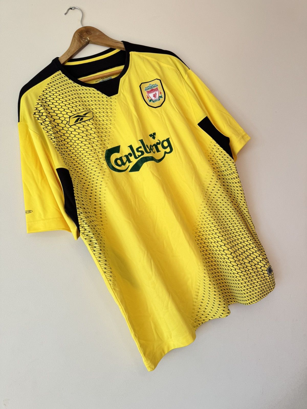 Reebok Vintage Liverpool 2004-2005 Away Soccer Jersey Football Kit Size US L / EU 52-54 / 3 - 4 Thumbnail