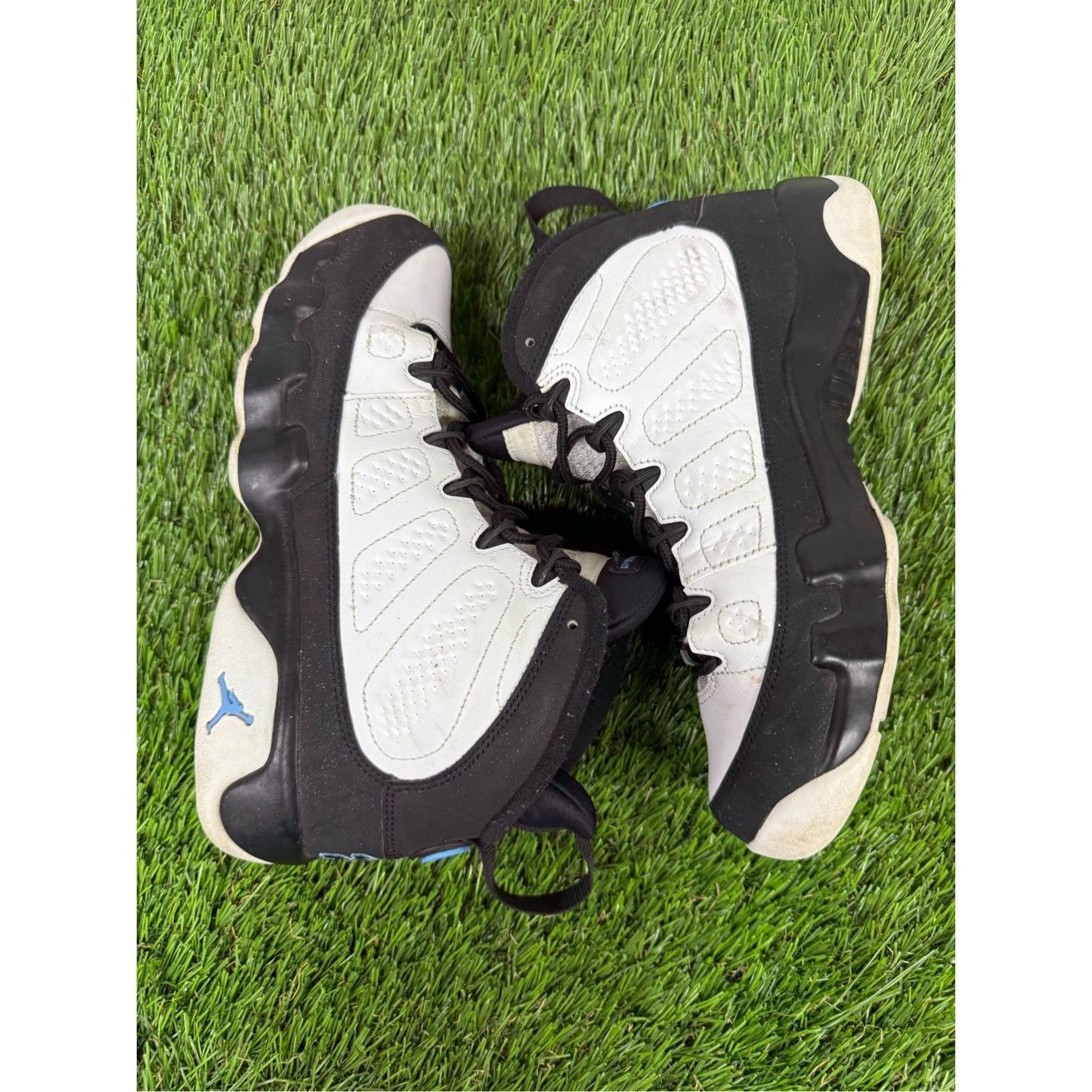 Jordan Brand Size 6Y / Womens 7.5 Jordan 9 Retro University Blue 302359-1 Size US 6 / EU 39 - 6 Thumbnail
