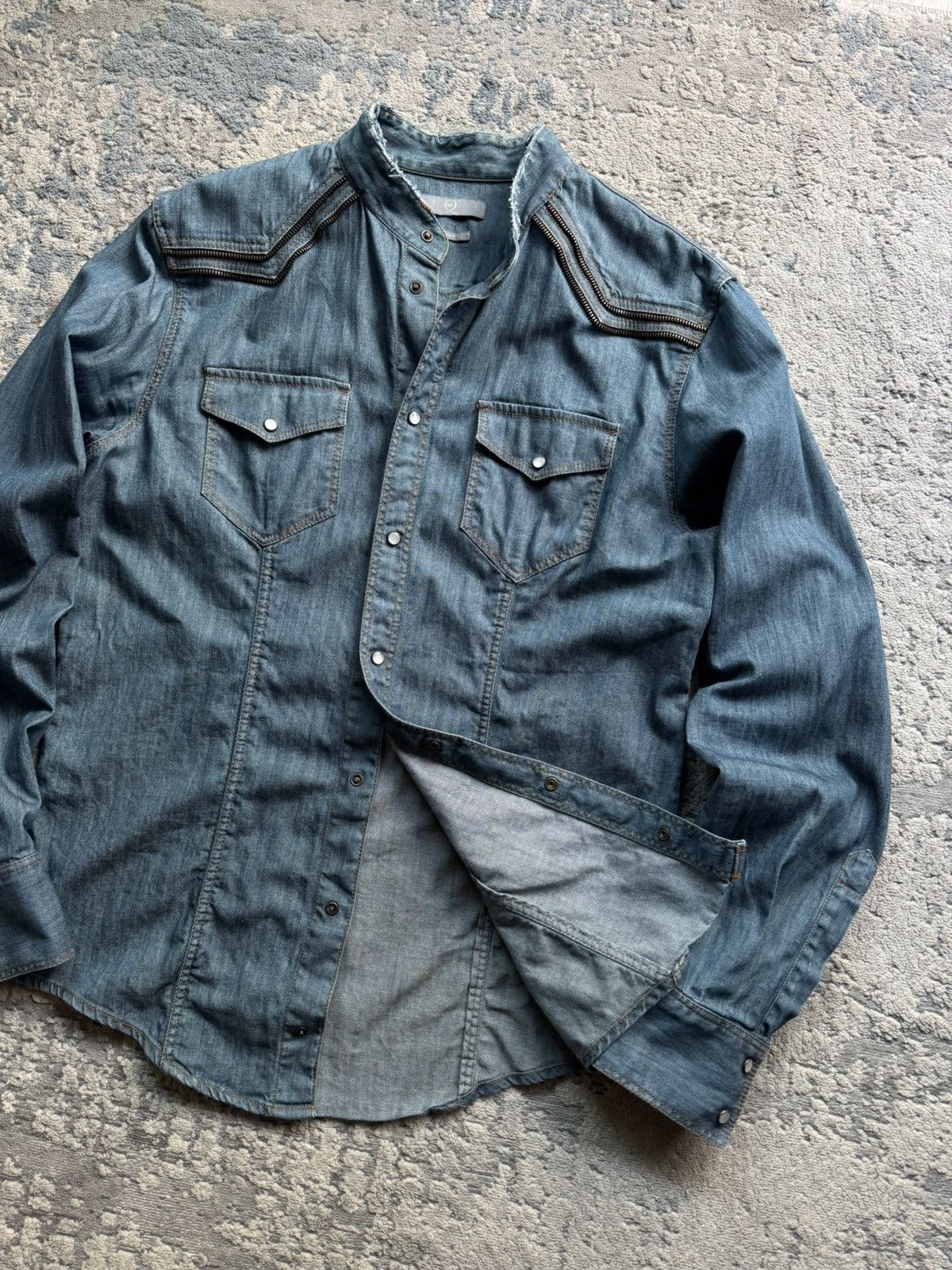 Alexander McQueen Alexander McQueen Vintage Archive Denim Shirt size 50 Size US M / EU 48-50 / 2 - 2 Thumbnail