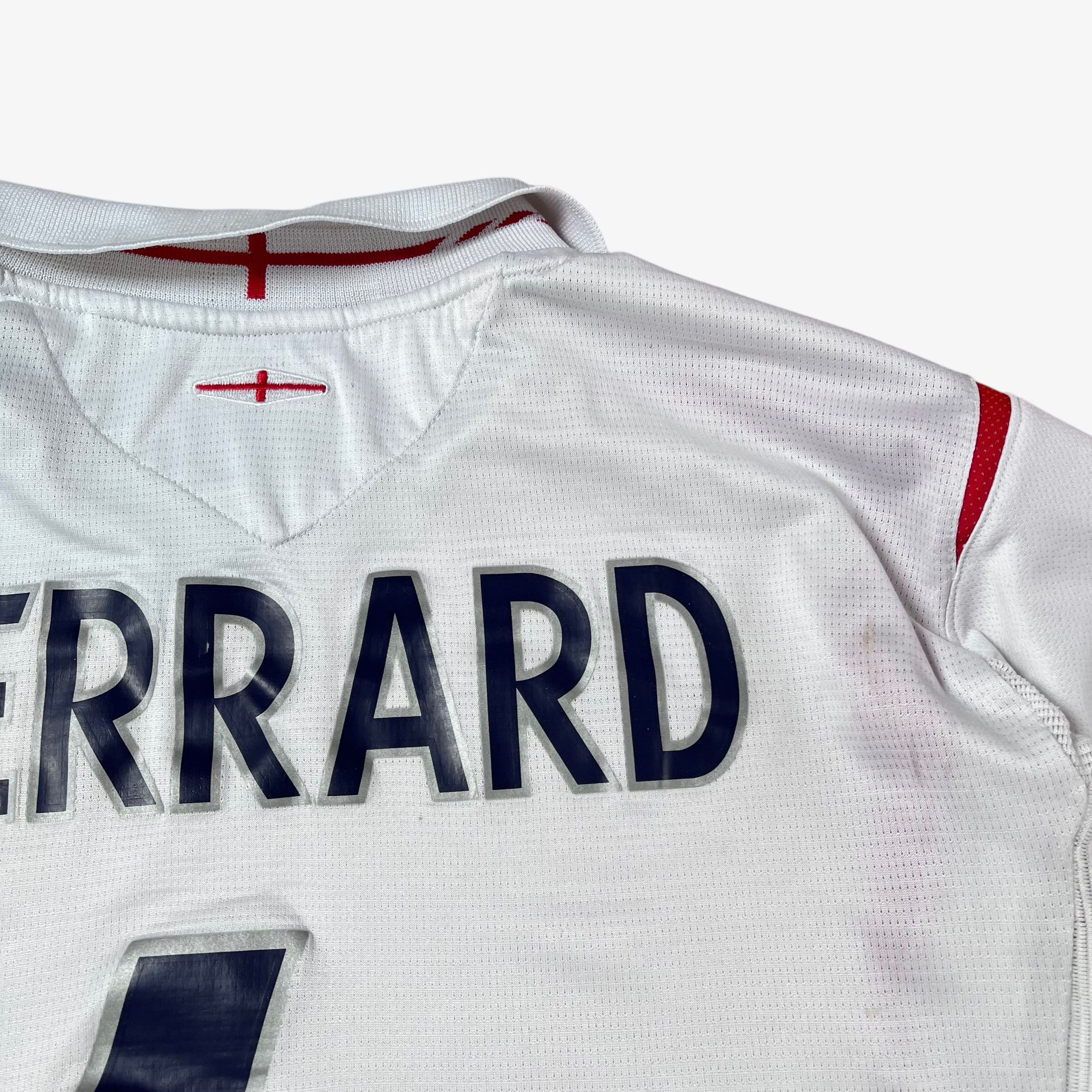 Umbro Vintage Y2K Men's England 2006 Gerrard 4 Home Jersey Size US S / EU 44-46 / 1 - 10 Thumbnail