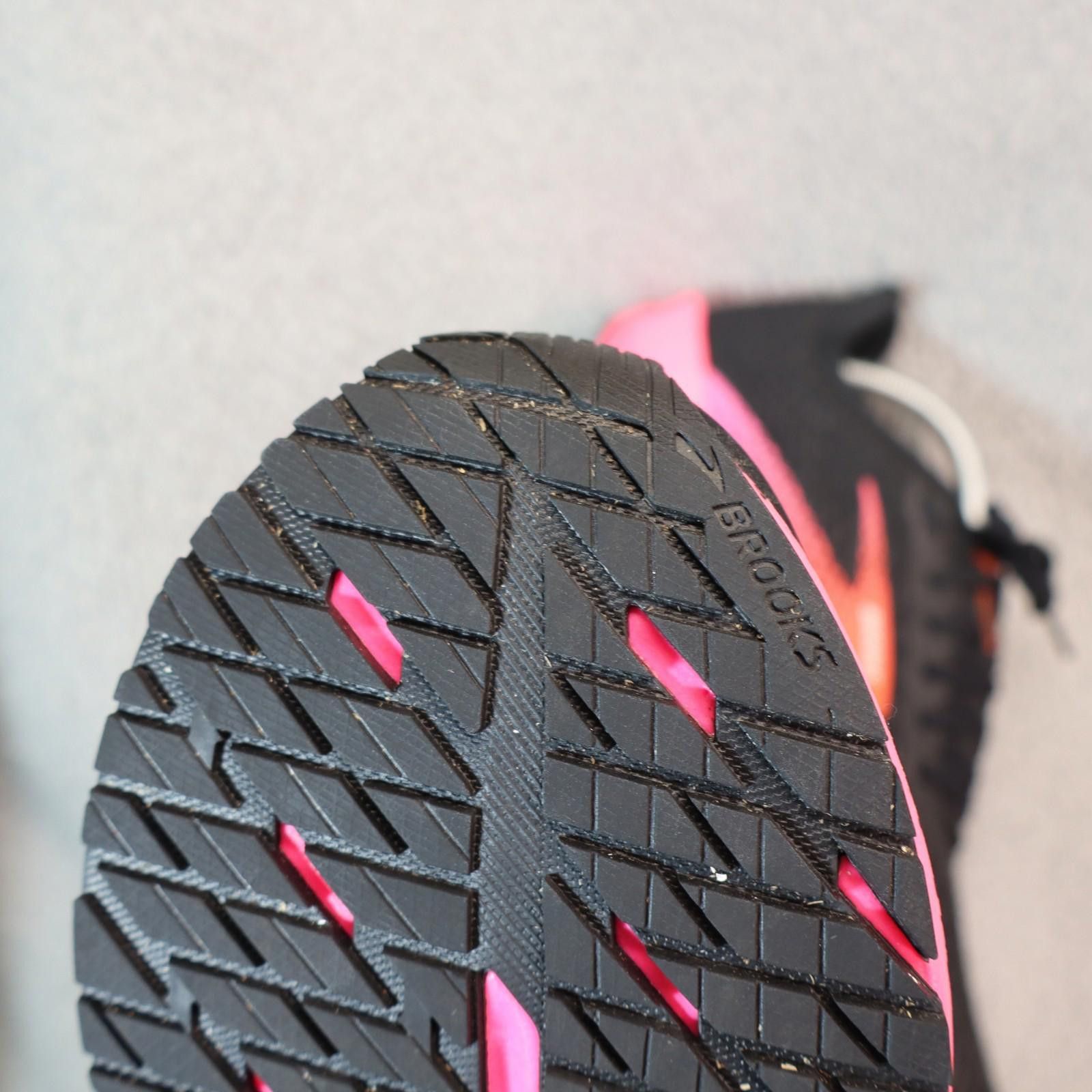 Brooks Brooks Hyperion Tempo Womans 12 Pink Black Running Shoes GUC Size US 12 / IT 42 - 10 Thumbnail