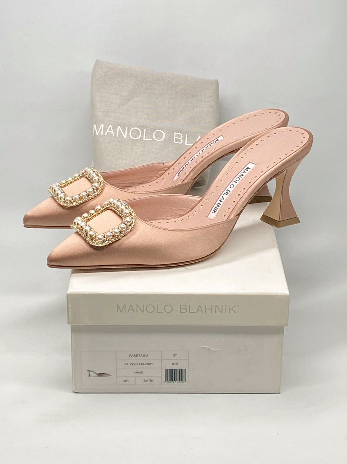 Manolo Blahnik Manolo Blahnik Fabetamu 70 Embellished Satin Mules size 37 Size US 7 / IT 37 - 14 Thumbnail