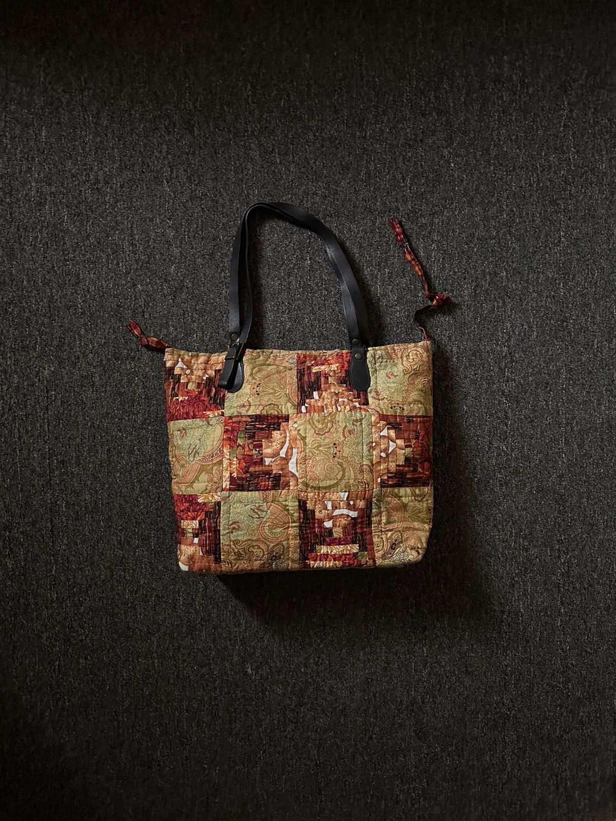 Japanese Brand JAPAN HANDMADE PATCHWORK TOTE BAG Size ONE SIZE - 1 Thumbnail