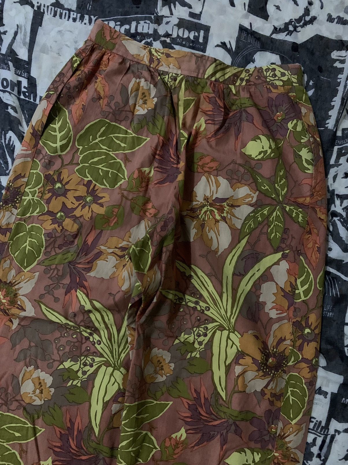 Yves Saint Laurent 💥Vintage 90s Yves Saint Laurent Floral Wide Pant Size 26" / US 2 / IT 38 - 4 Thumbnail