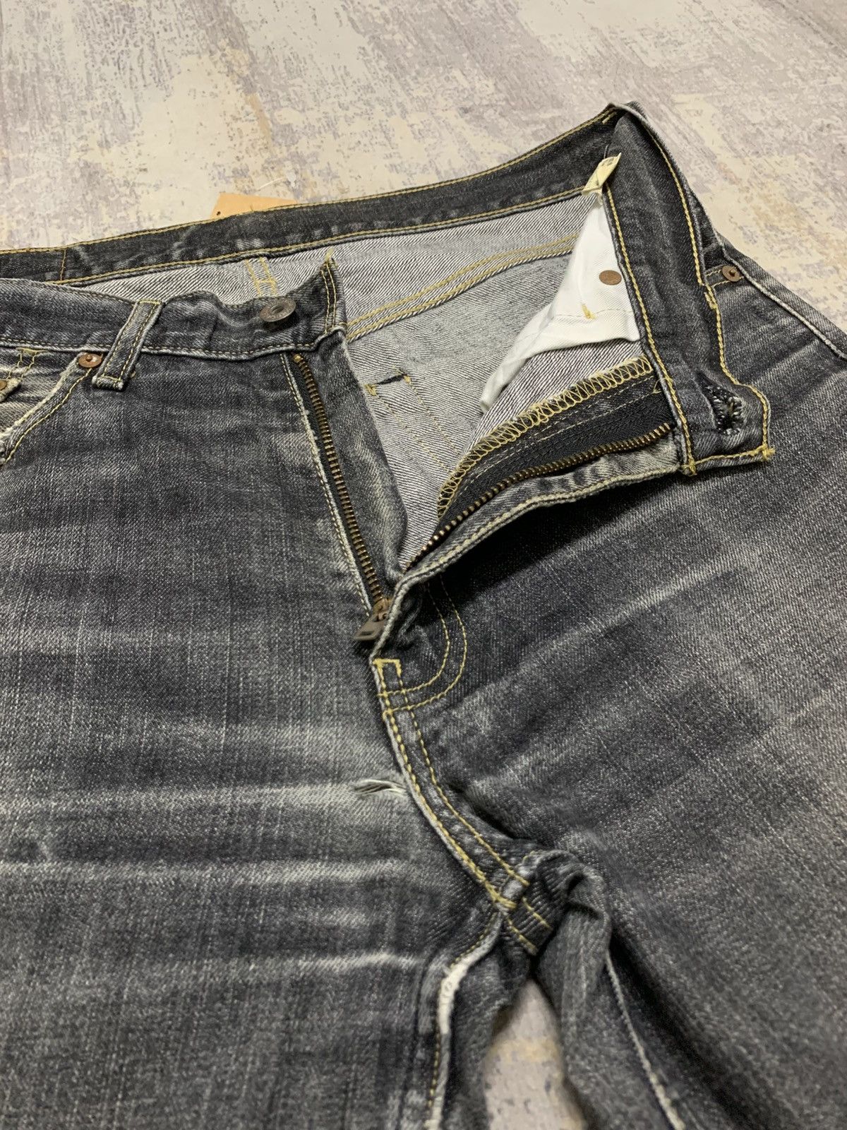 Levi's Vintage Levis 502 Faded Distressed Jeans Size US 32 / EU 48 - 3 Thumbnail