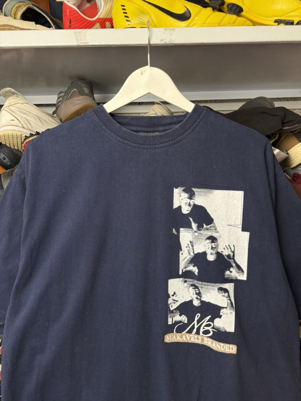 Rap Tees Vintage Tupac Shakur Makaveli Mens Rap Tee 00's Hip-Hop 2pac Size US XL / EU 56 / 4 - 2 Thumbnail