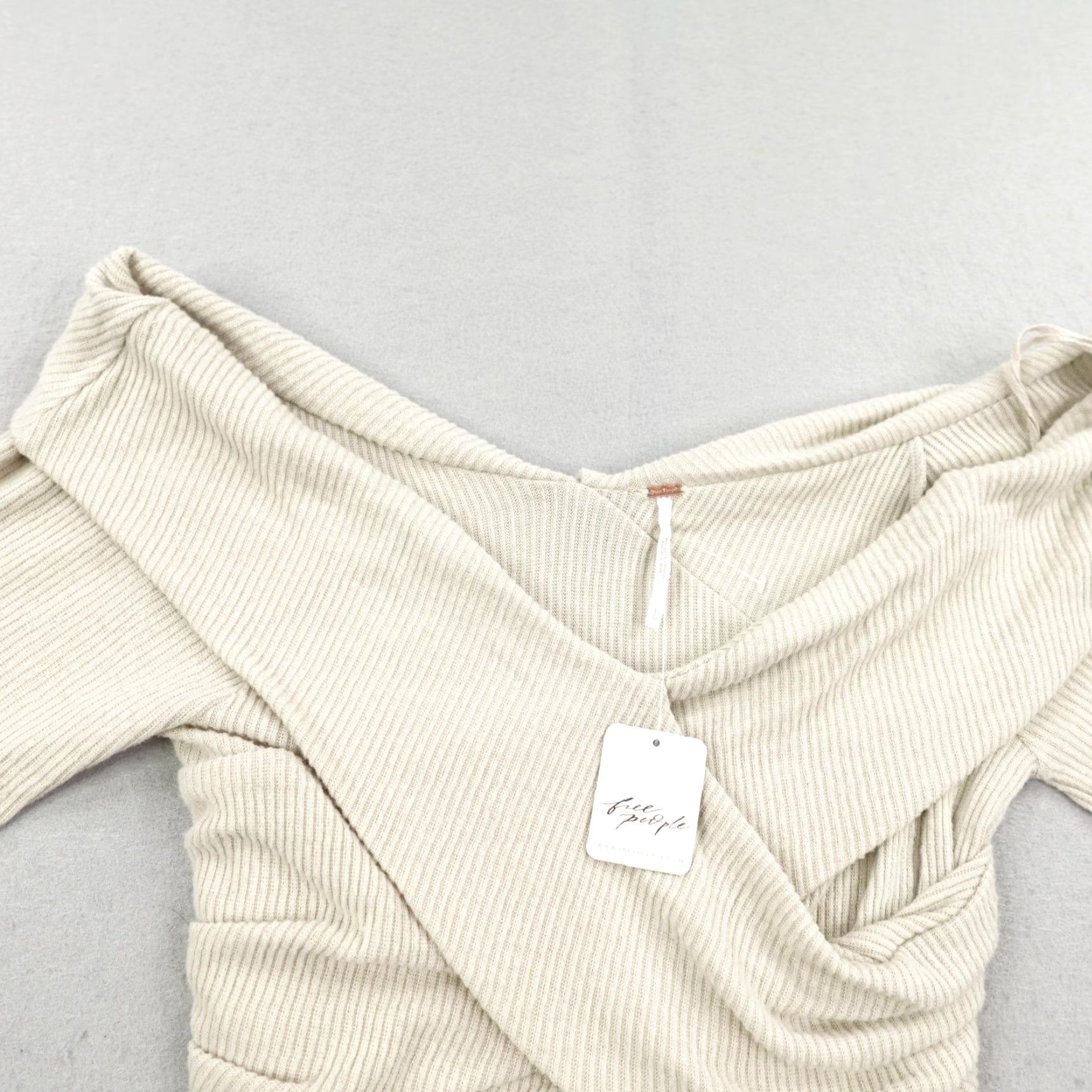 Free People Free People Shirt Womens Large Oatmeal Marley Top Off Shoulder Sweater NEW Size L / US 10 / IT 46 - 2 Thumbnail