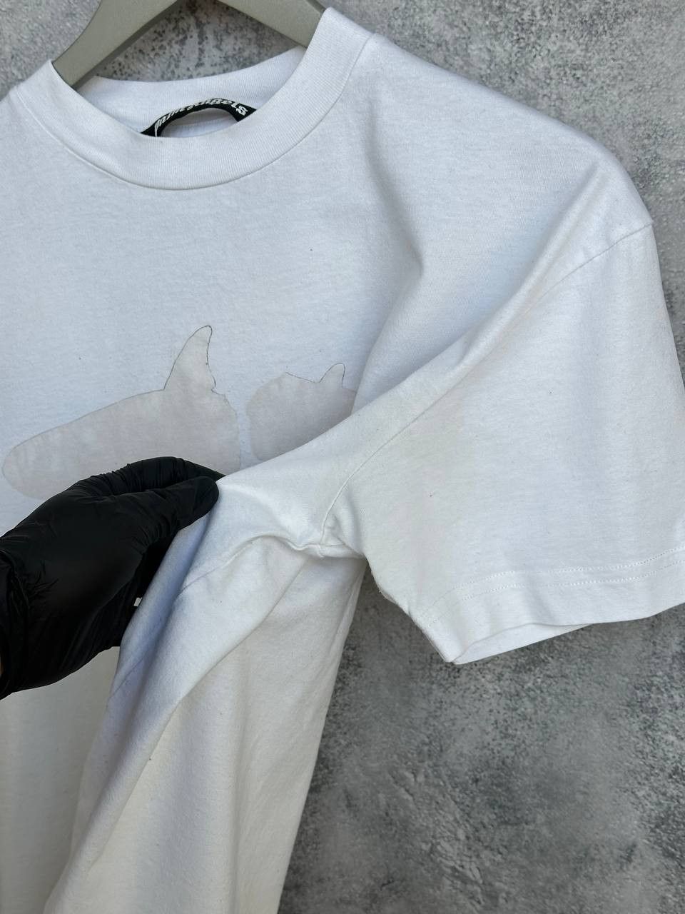 Palm Angels Palm Angels Shark Logo Tee White Big Back Logo T-Shirt Size US S / EU 44-46 / 1 - 9 Thumbnail