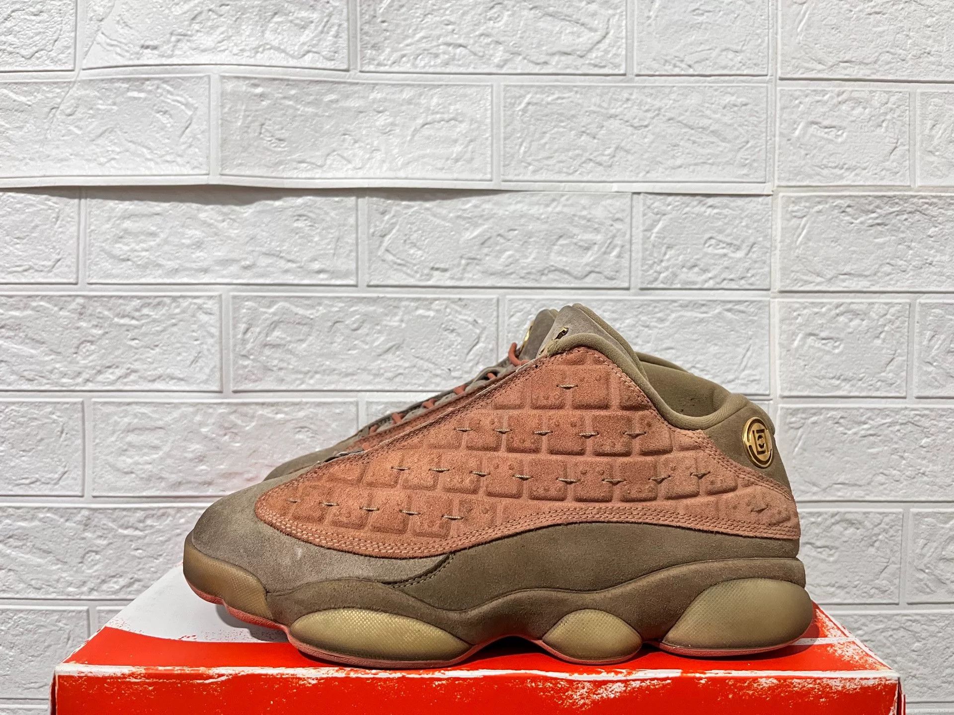 Nike Nike AJ13 Lowtop Sneakers 11 Men Size US 11 / EU 44 - 1 Thumbnail