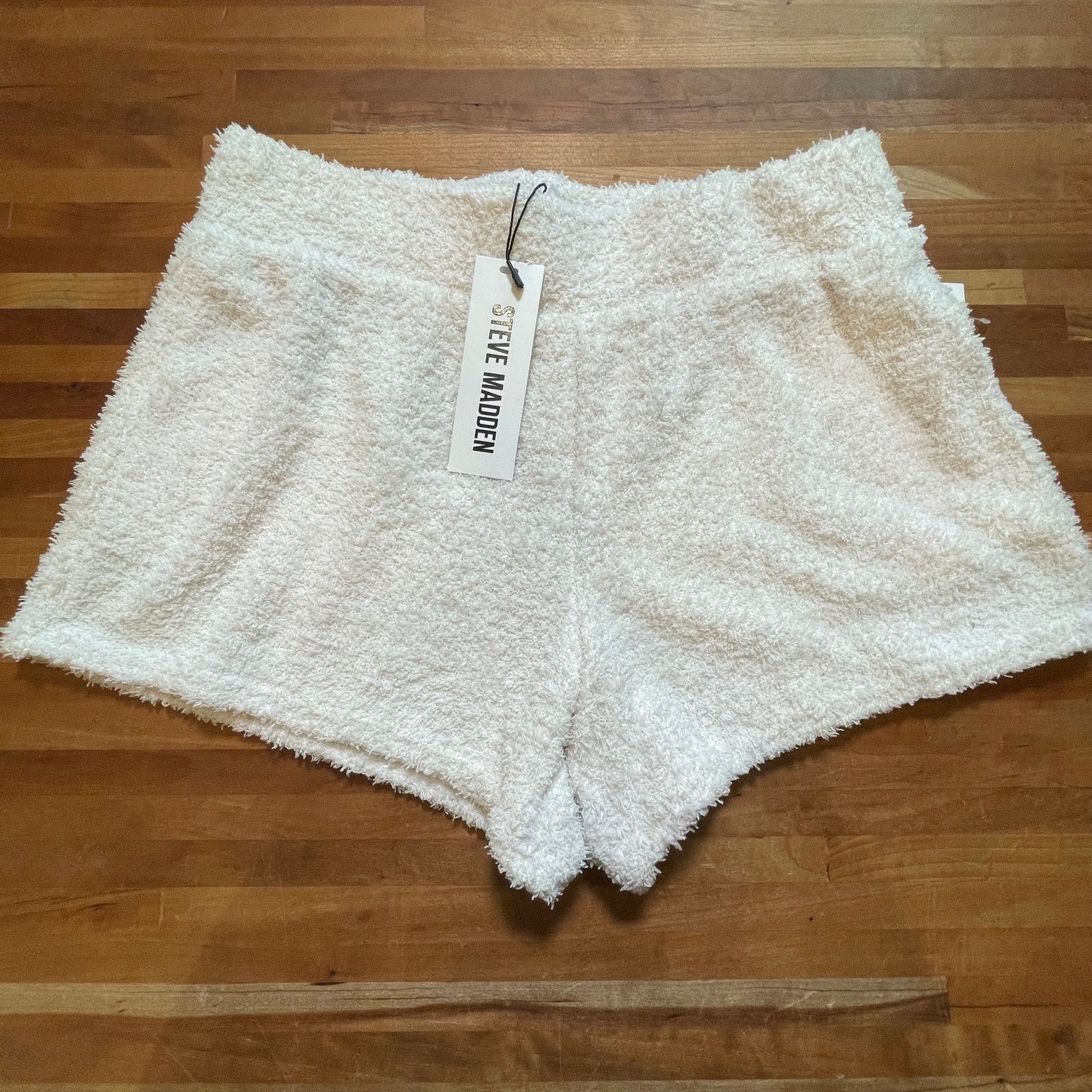 Steve Madden Steve Madden Women's Chenille Sleep Shorts, white Large Size 28" / US 6 / IT 42 - 1 Thumbnail