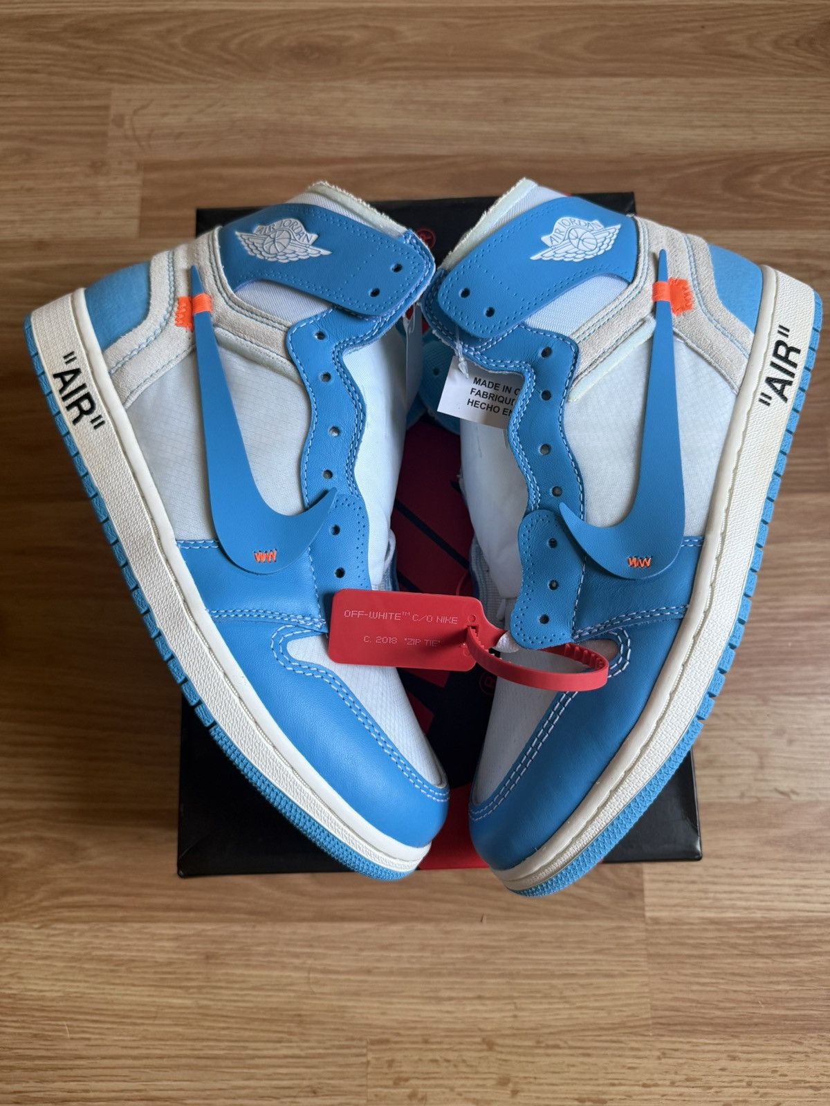 Jordan Retro High Off-White University