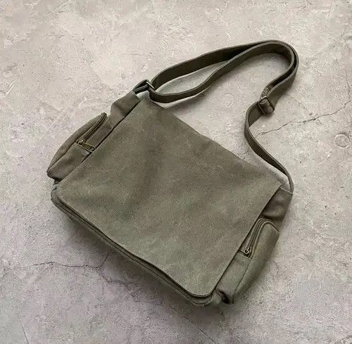 VIBE Streetwear Capacity Canvas Crossbody Shoulder Bag Size ONE SIZE - 7 Thumbnail