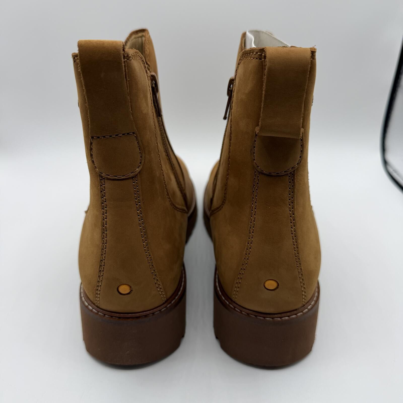 Samuel Hubbard Samuel Hubbard Made in Portugal Van Ness Chelsea Boot Nubuck Size US 7.5 / IT 37.5 - 3 Thumbnail