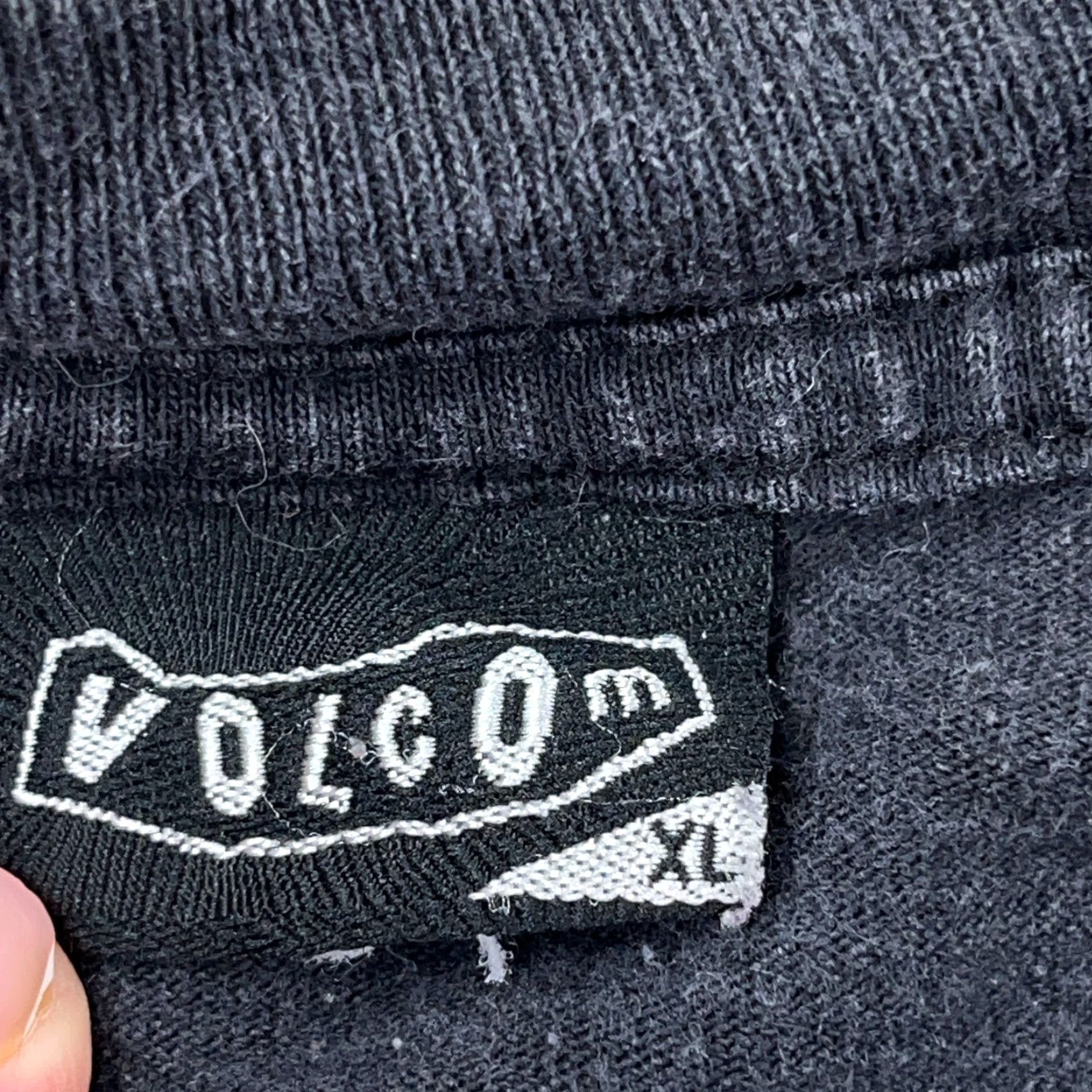Volcom VINTAGE Volcom Shirt Men XL Black Graphic Print 90s Skateboard Faded Spellout T-Shirt Crew Neck / 80s 90s USA Retro Hipster Logo Mens XL Black Size US XL / EU 56 / 4 - 5 Thumbnail