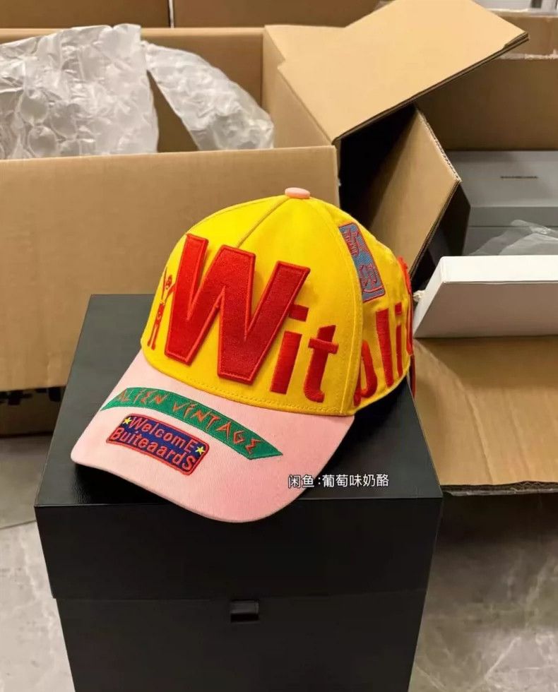 Walter Van Beirendonck walter van beirendonck 20ss show hat Size ONE SIZE - 1 Thumbnail