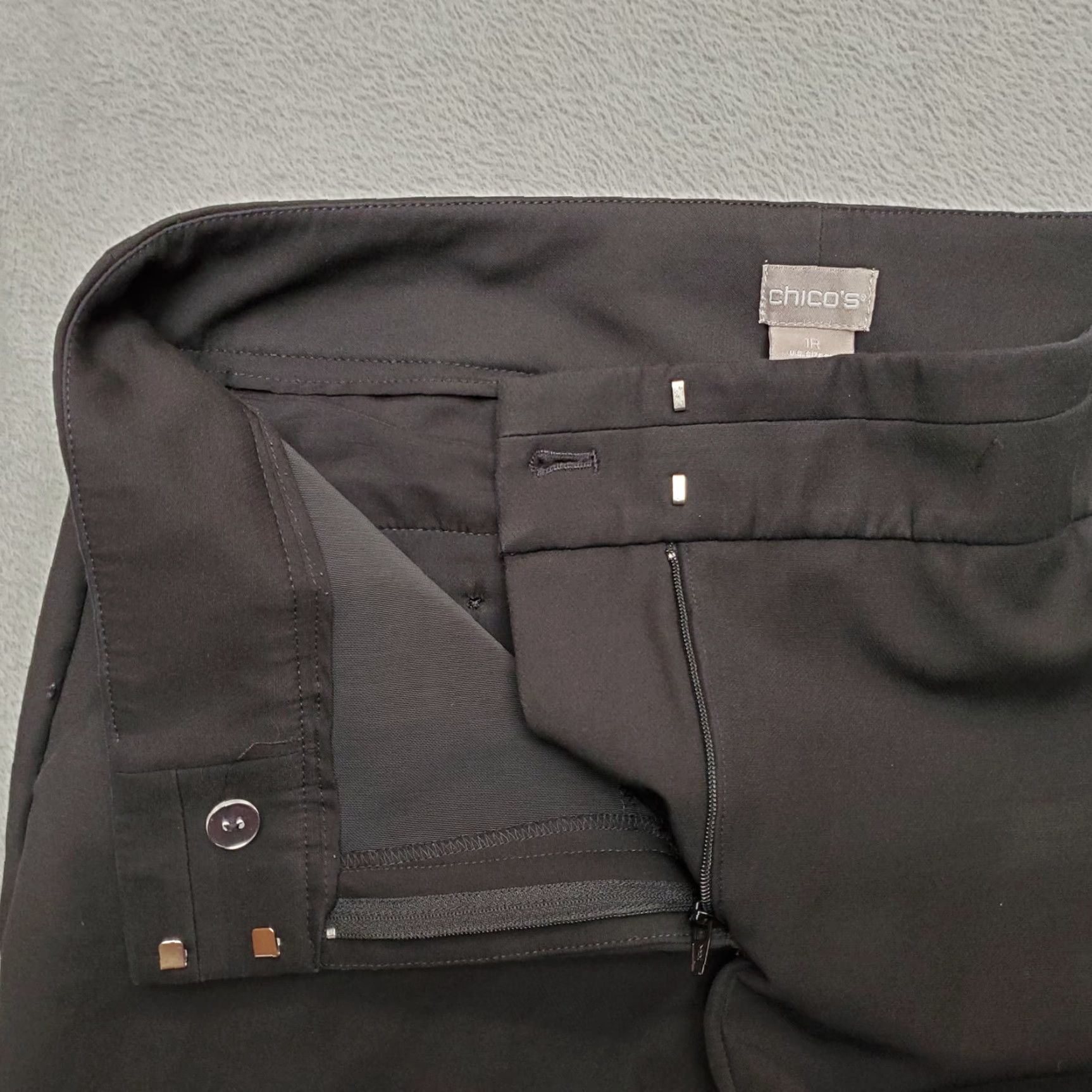 Vintage Chicos Pants Womens size 8 Black Dress Smart Casual Stretch Blend Pants Regular Inseam 27 in Pockets Size 30" / US 8 / IT 44 - 3 Thumbnail