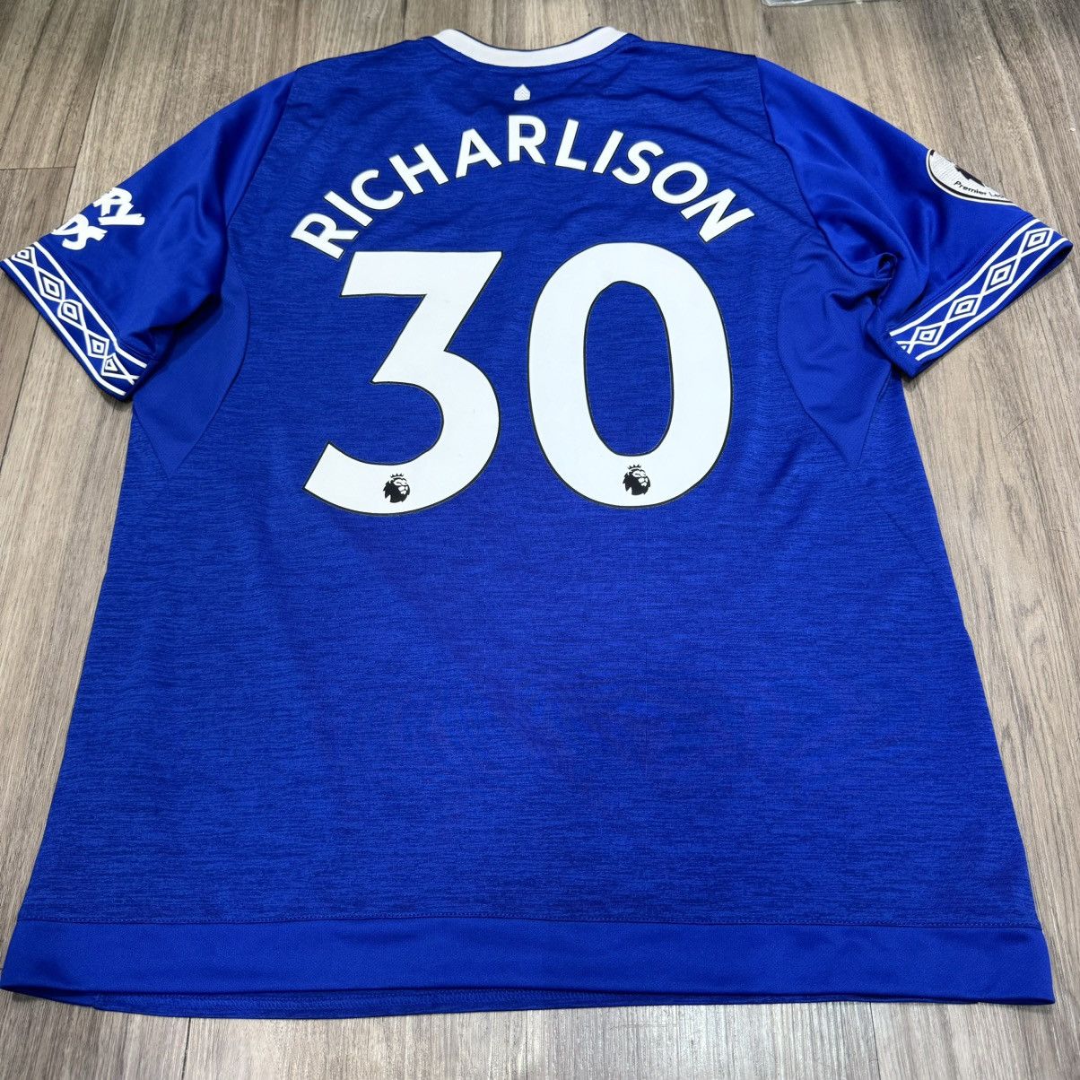 Umbro Everton 18/19 home shirt #30 Richarlison Size US XL / EU 56 / 4 - 2 Thumbnail