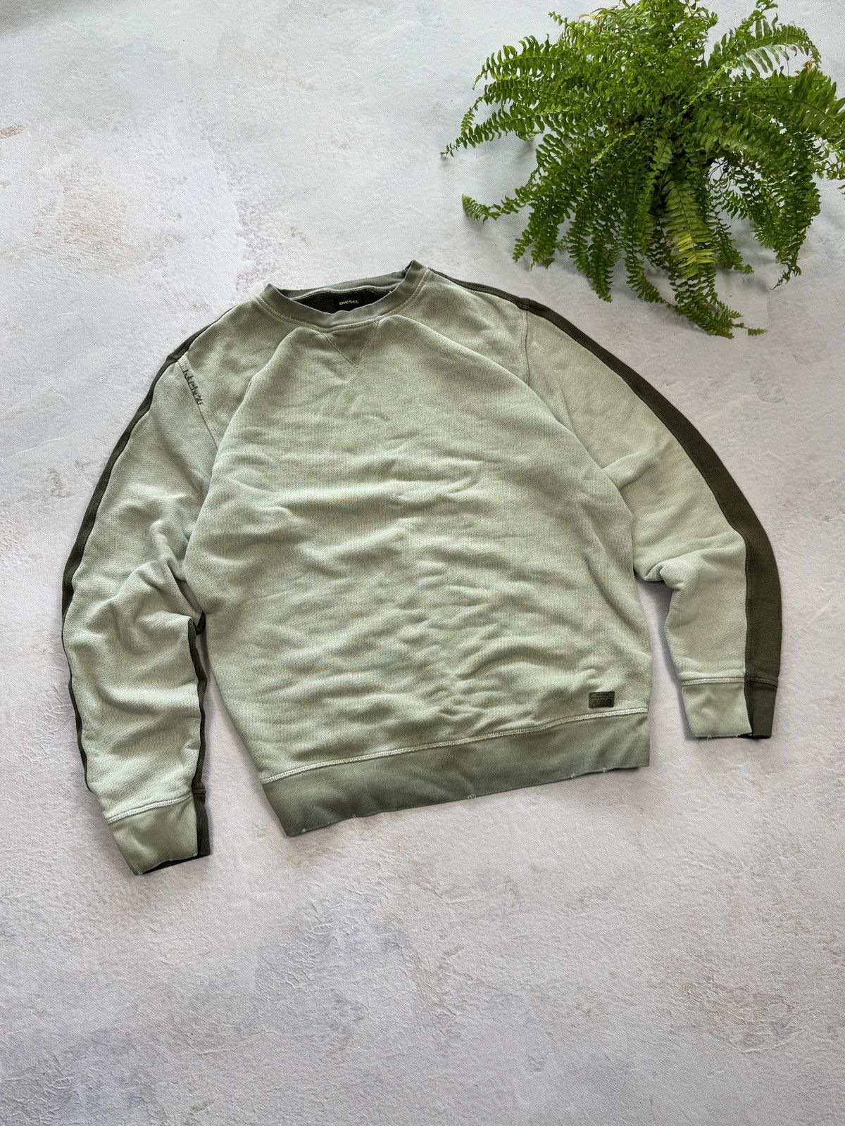 Diesel Diesel Distresed Crewneck Archive Vintage Y2K Size US L / EU 52-54 / 3 - 1 Thumbnail