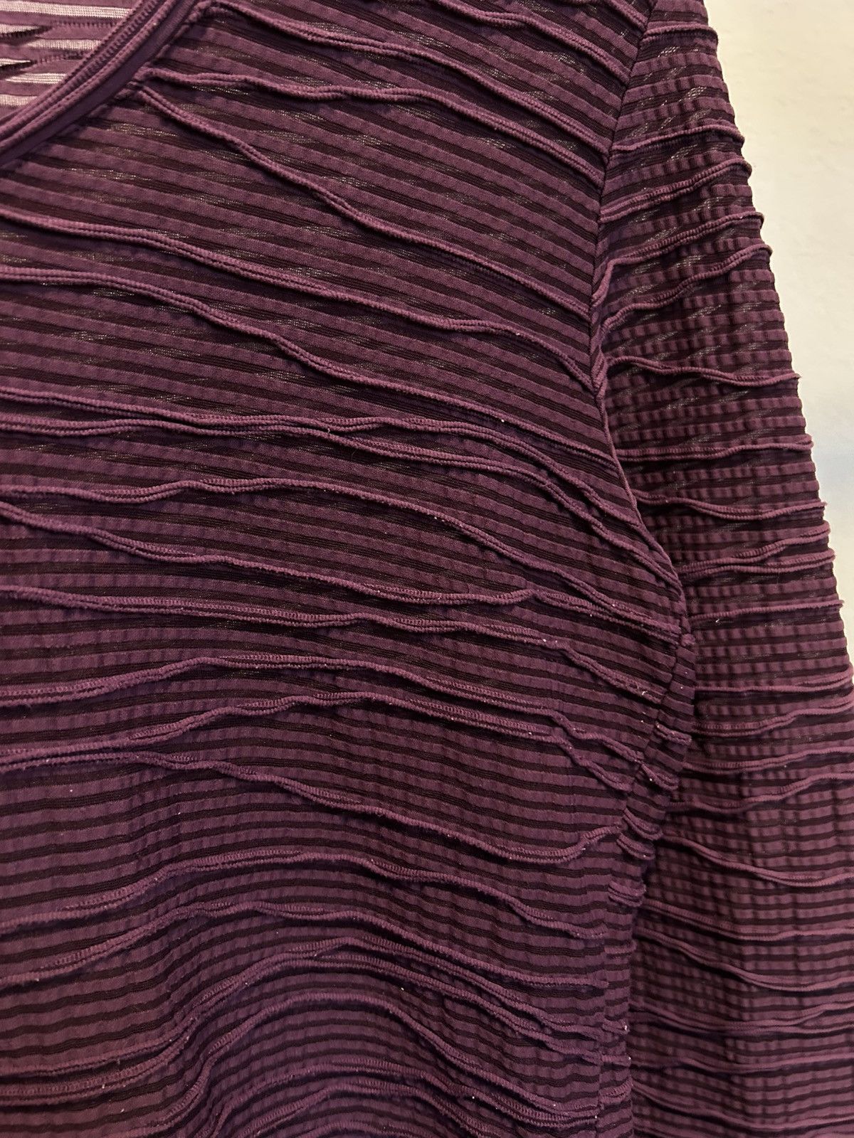 Tornado Mart Tornado Mart Burgundy Long Sleeved Textured Top Size US S / EU 44-46 / 1 - 5 Thumbnail