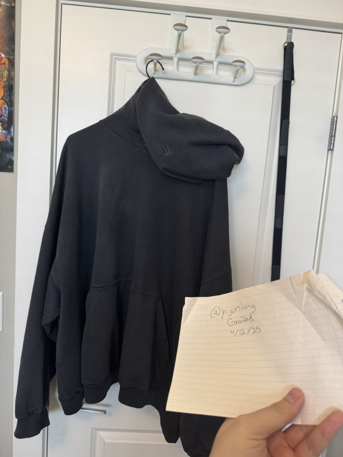 Balenciaga Balenciaga FW22 Sporty B Oversized Washed Pullover Hoodie Size US L / EU 52-54 / 3 - 12 Thumbnail