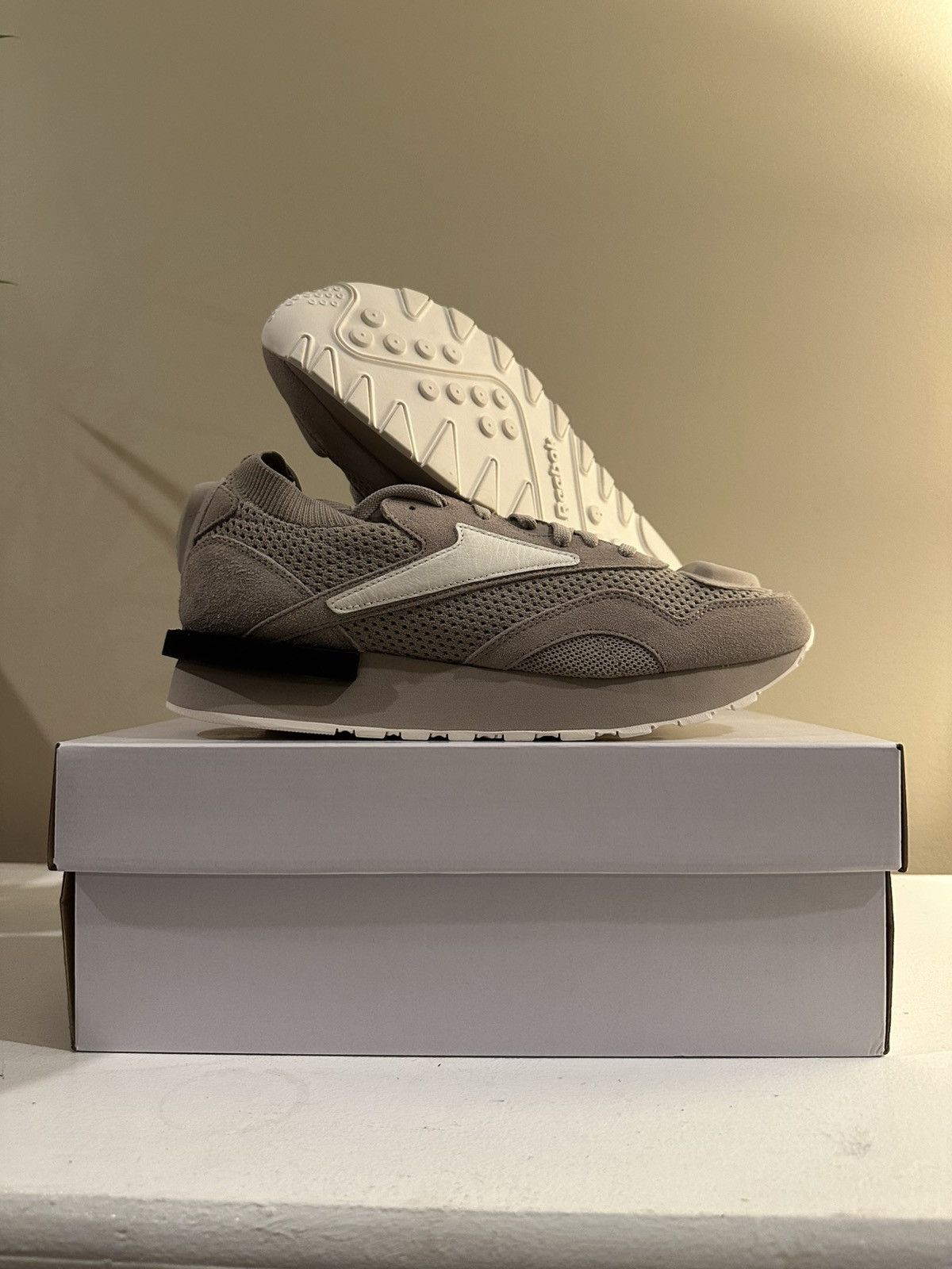 Reebok REEBOK x HYMNE Classic Nylon Plus Size US 10 / EU 43 - 1 Thumbnail